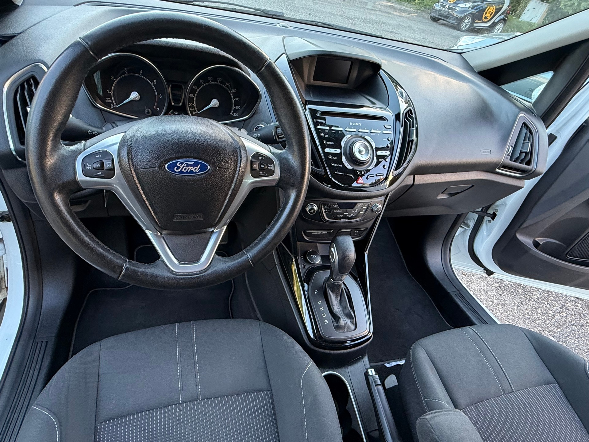 FORD B-Max 1.6 Ti-VCT TitaniumX PowerShift-image-20