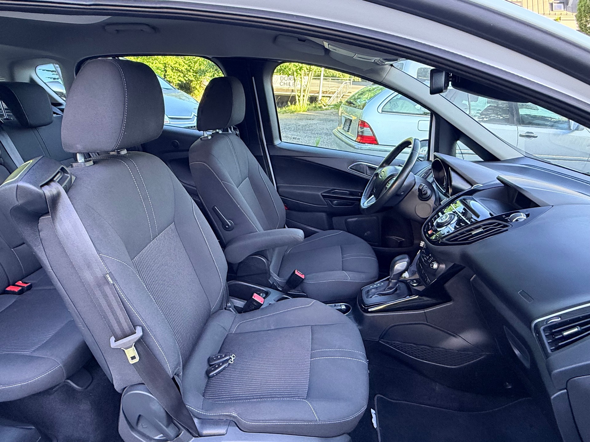 FORD B-Max 1.6 Ti-VCT TitaniumX PowerShift-image-17