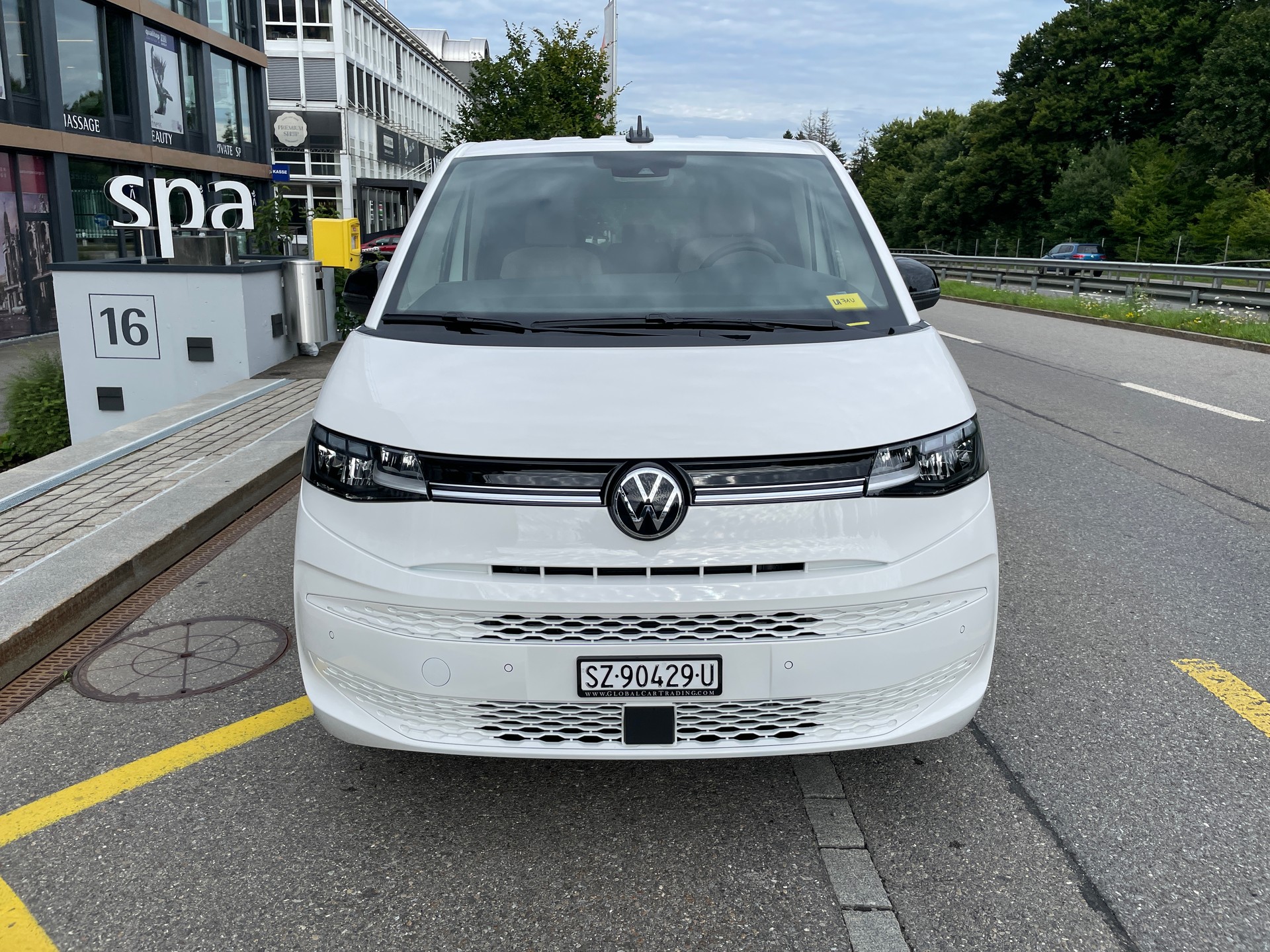 VW Multivan 1.5 eHybrid Life Lang 4Motion DSG, 7-Sitzer-showroom-element-1