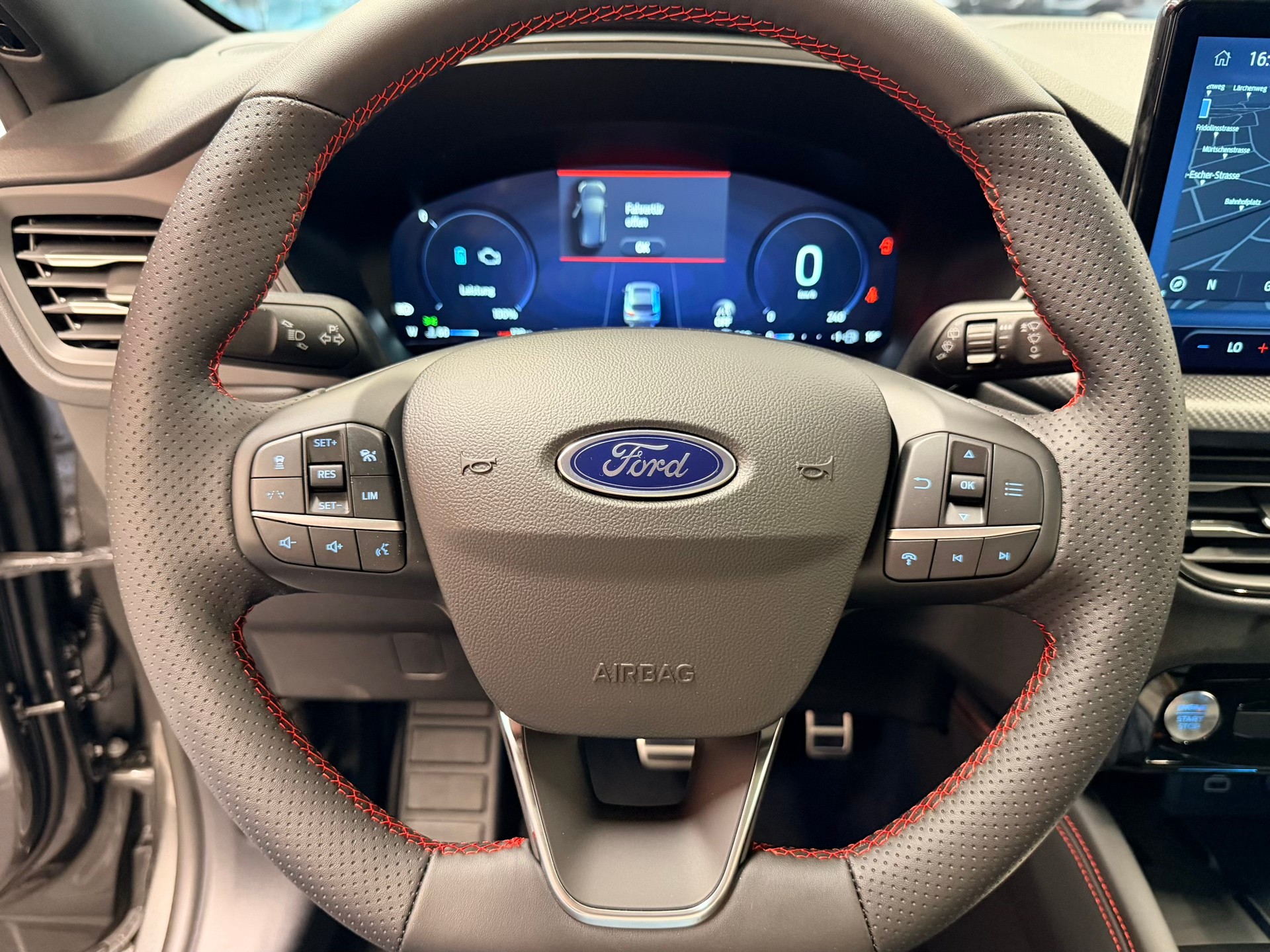 FORD Kuga 2.5 FHEV ST-Line X 4WD-image-28