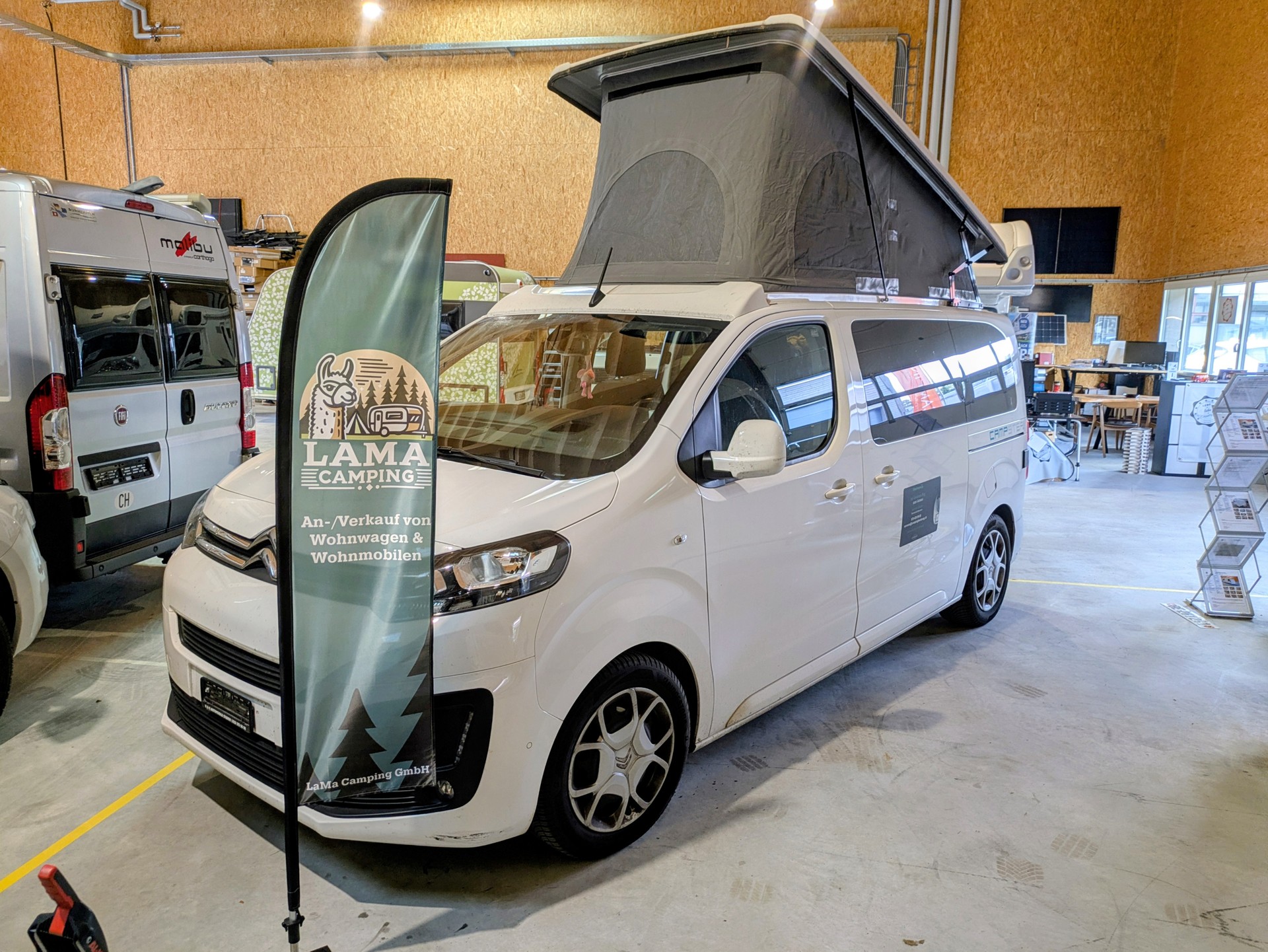 PÖSSL Citroen Campster-showroom-element-1