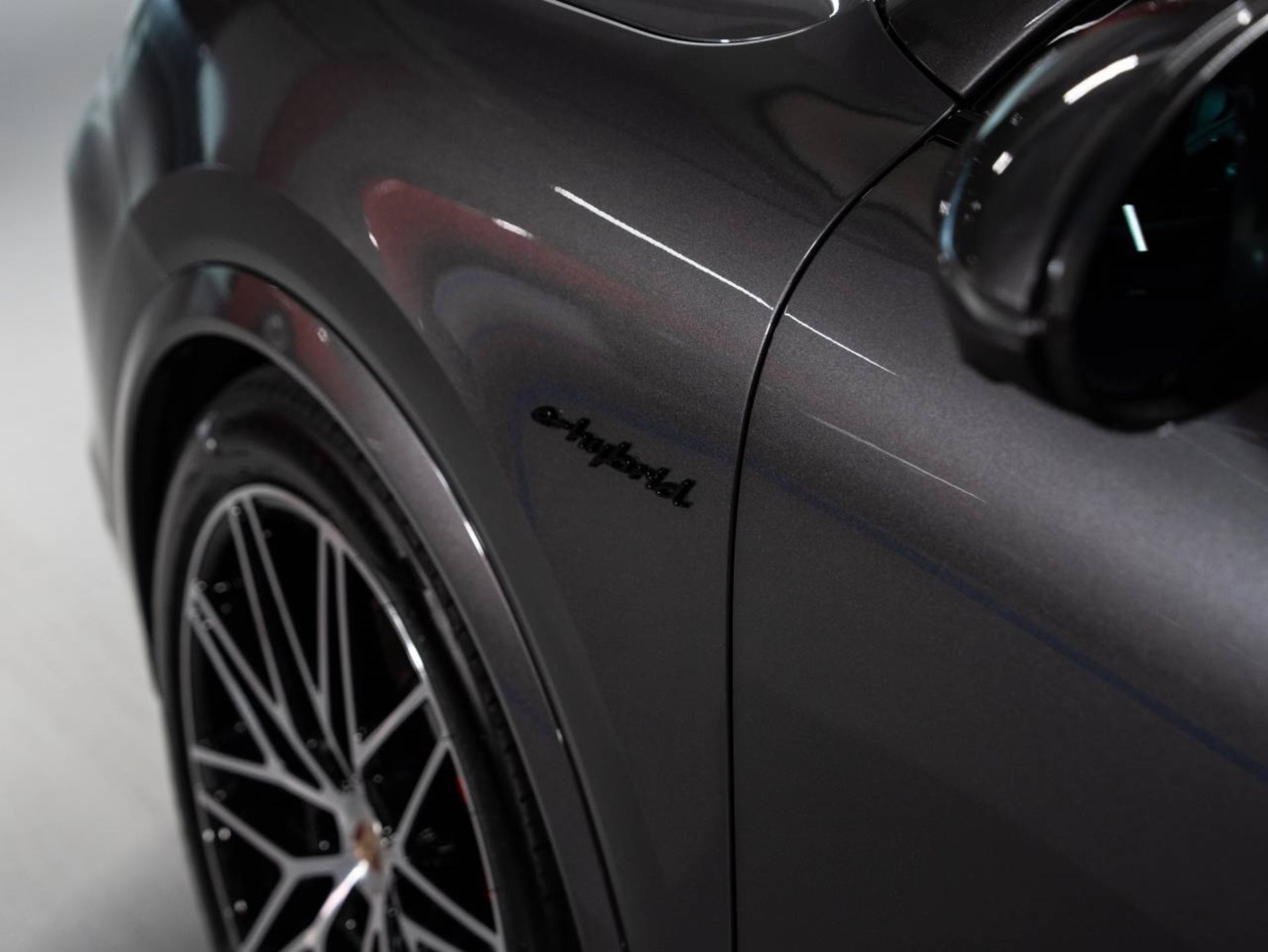 PORSCHE Cayenne S E-Hybrid Coupé-image-24
