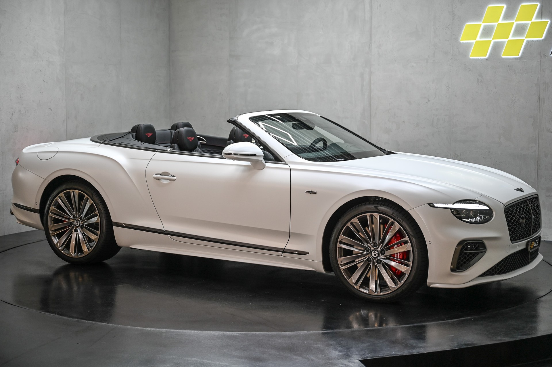 BENTLEY Continental GTC 4.0 V8 Hybrid Speed First Edition-image-14