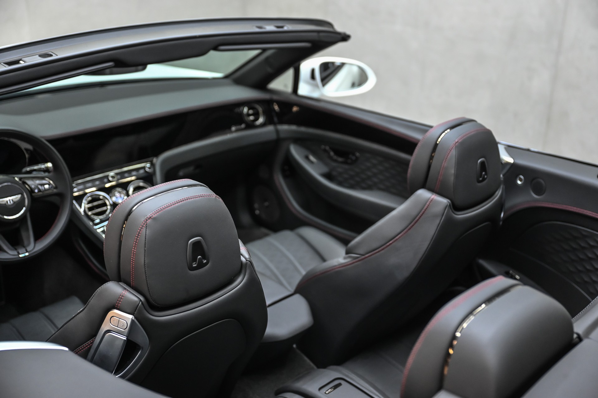 BENTLEY Continental GTC 4.0 V8 Hybrid Speed First Edition-image-24