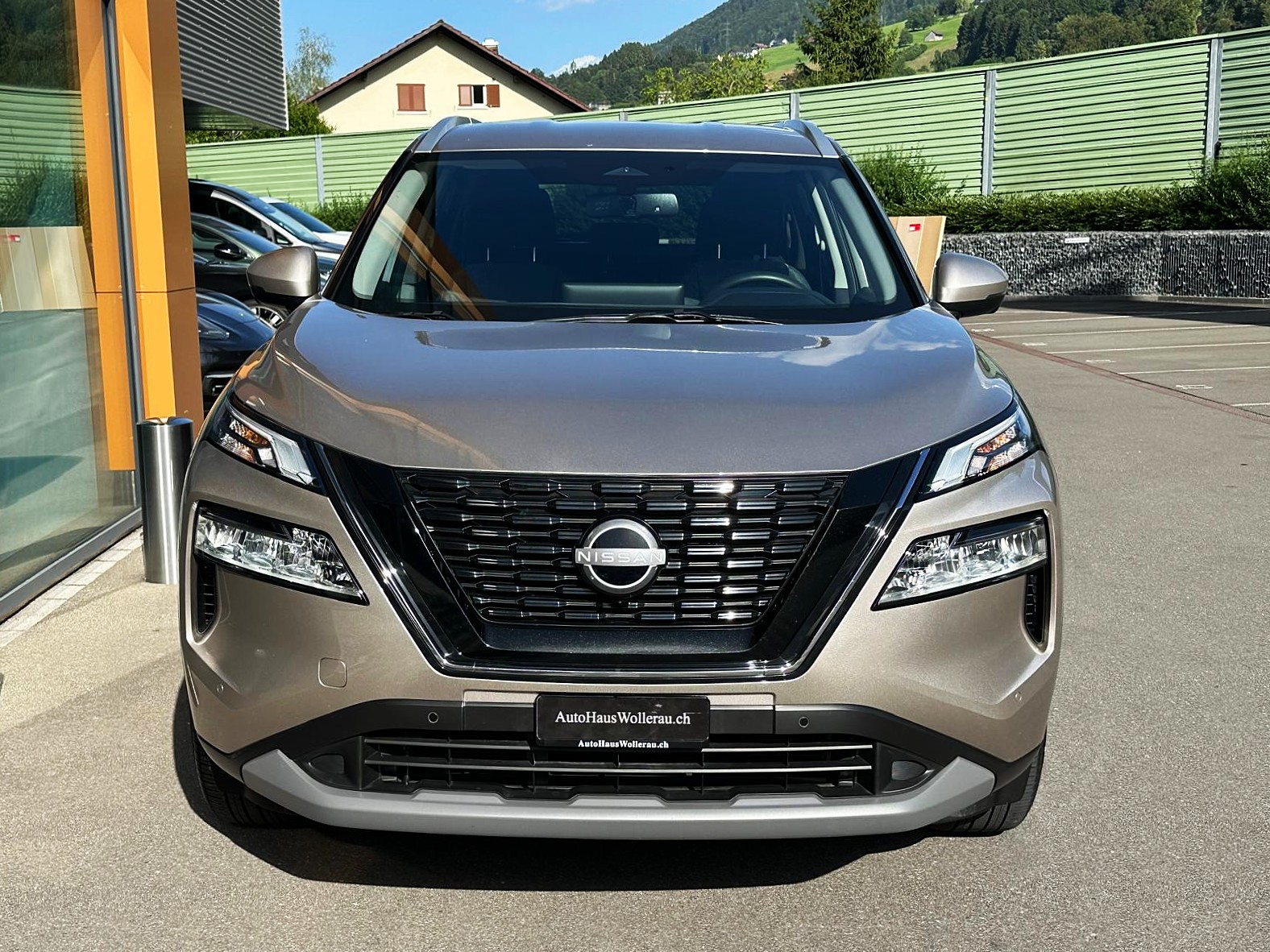 NISSAN X-Trail 1.5 VC-T N-Connecta e-4orce 7Plätzer-showroom-element-2