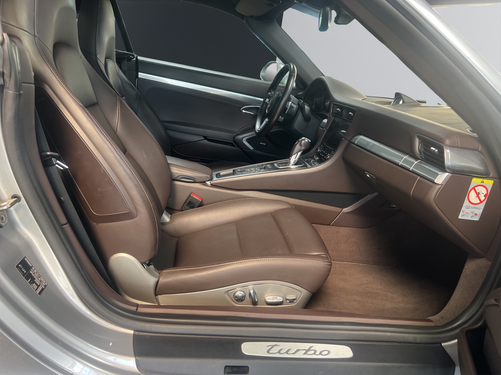 PORSCHE 911 Turbo Cabrio PDK-image-12