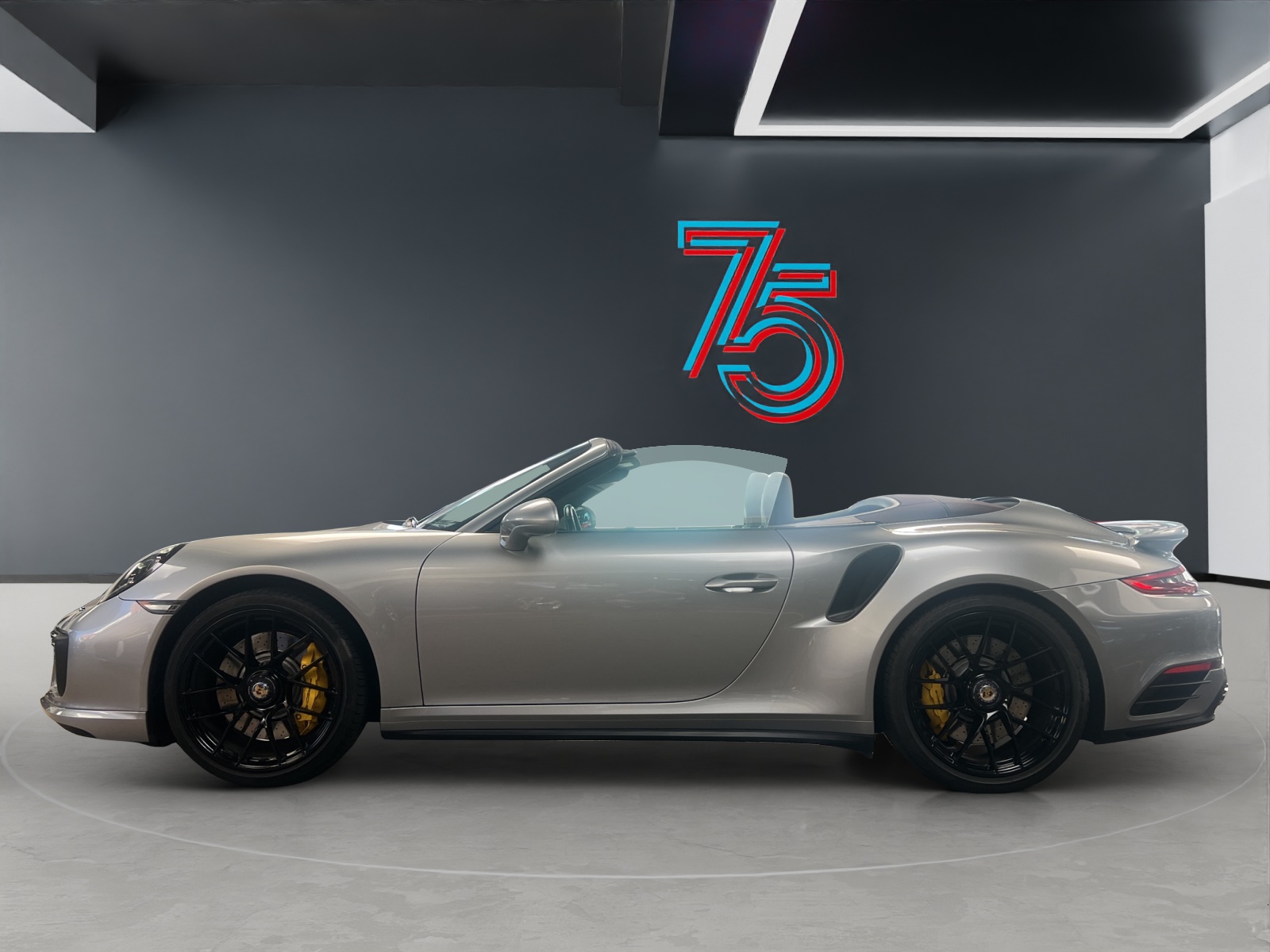 PORSCHE 911 Turbo Cabrio PDK-image-14