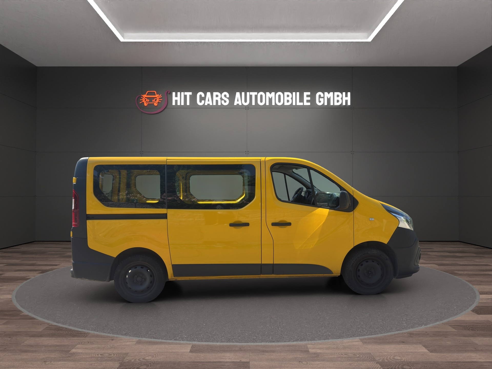 RENAULT TRAFIC-showroom-element-3