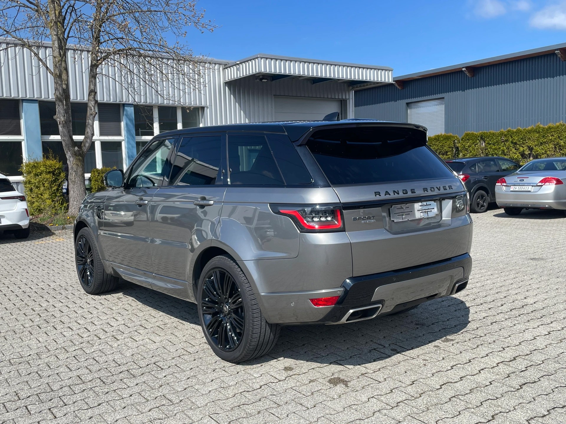LAND ROVER Range Rover Sport 3.0 SDV6 HSE Dynamic-image-7