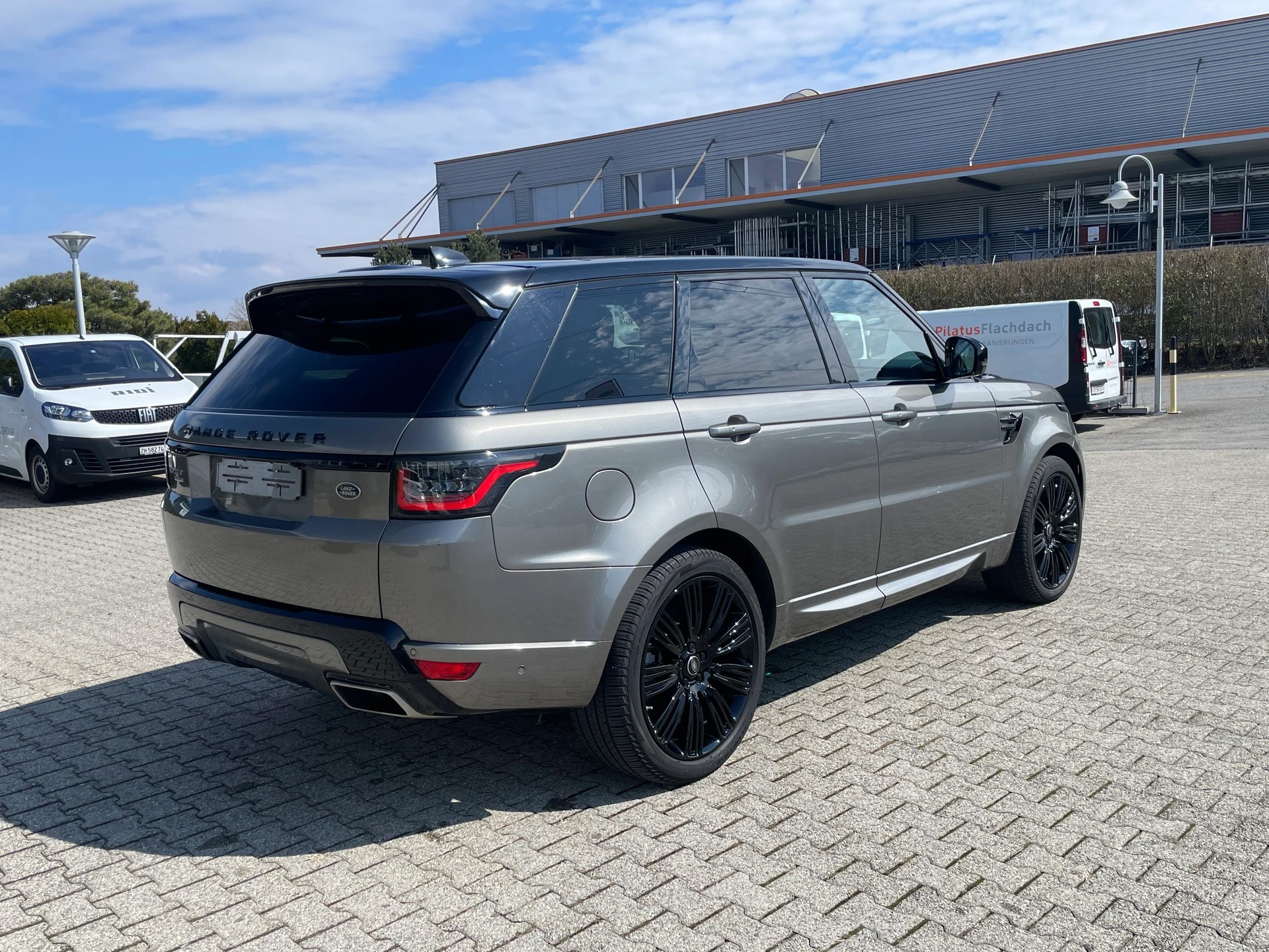 LAND ROVER Range Rover Sport 3.0 SDV6 HSE Dynamic-image-2