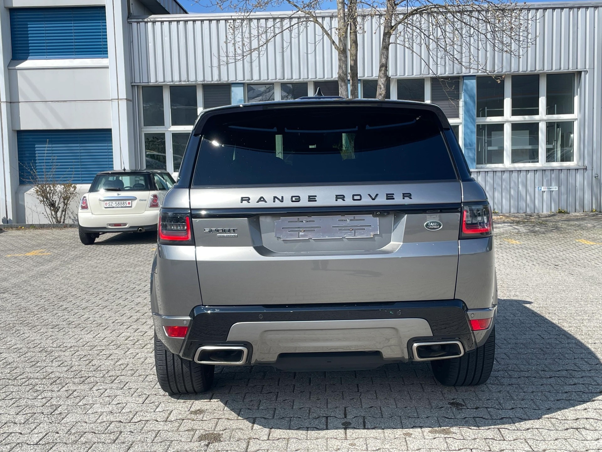 LAND ROVER Range Rover Sport 3.0 SDV6 HSE Dynamic-image-8