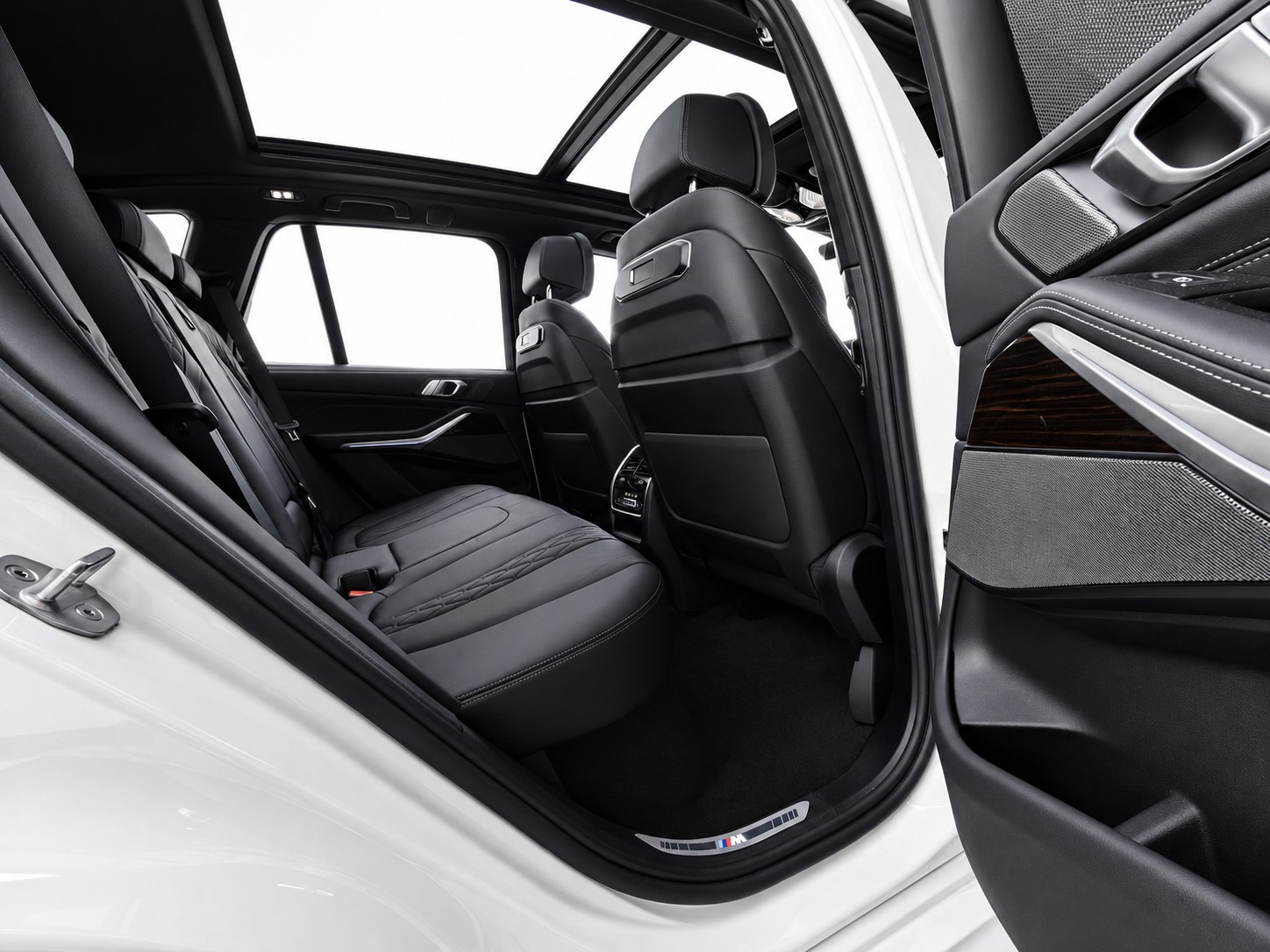 BMW X5 30d xDrive SAG M-Sport CH FAHRZEUG-image-13