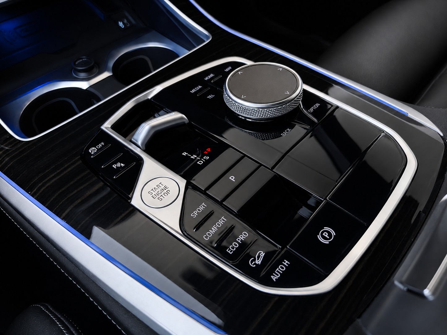 BMW X5 30d xDrive SAG M-Sport CH FAHRZEUG-image-17