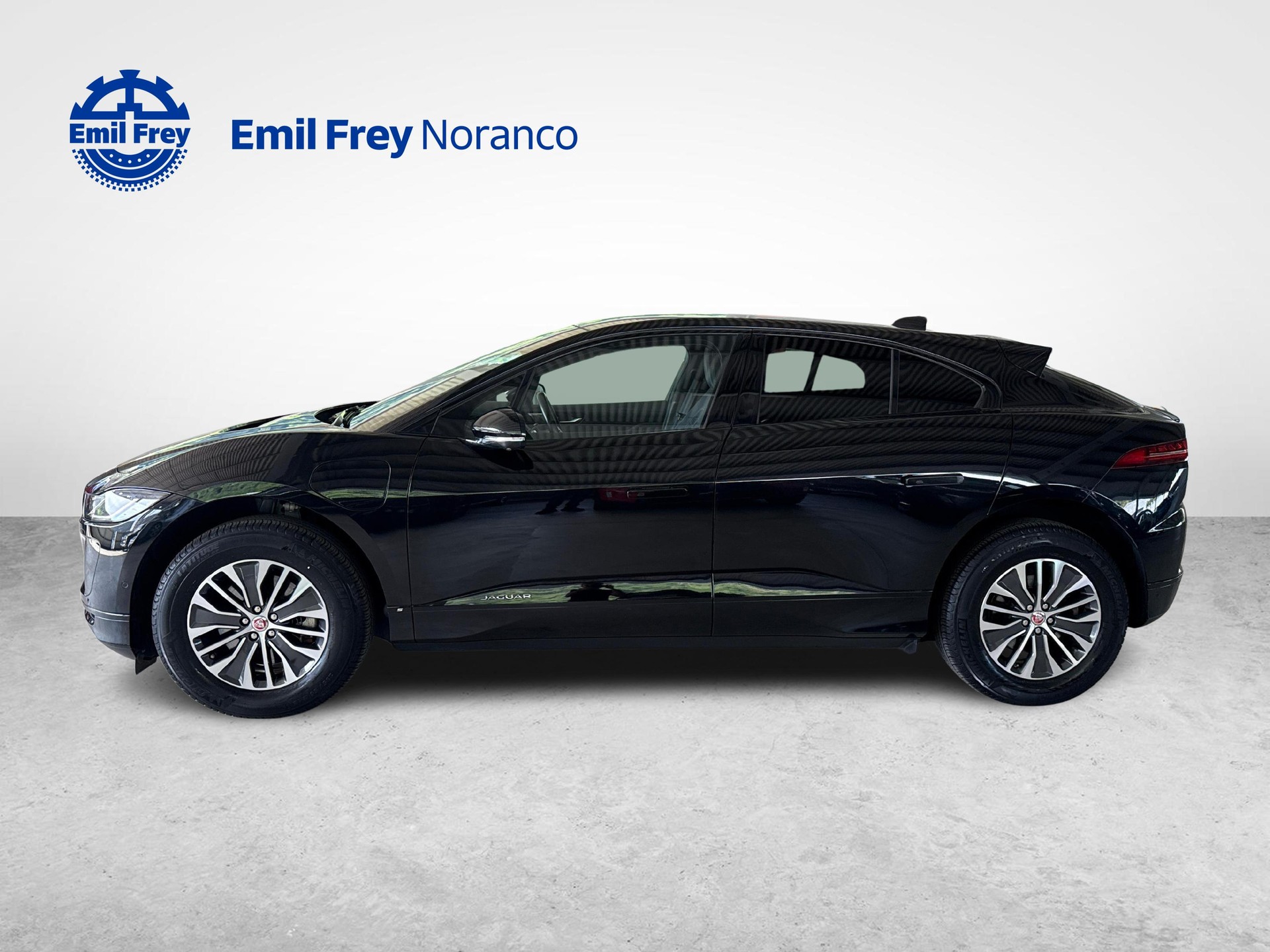 JAGUAR I-Pace EV400 S AWD + Pneumatici invernali inclusi-showroom-element-2