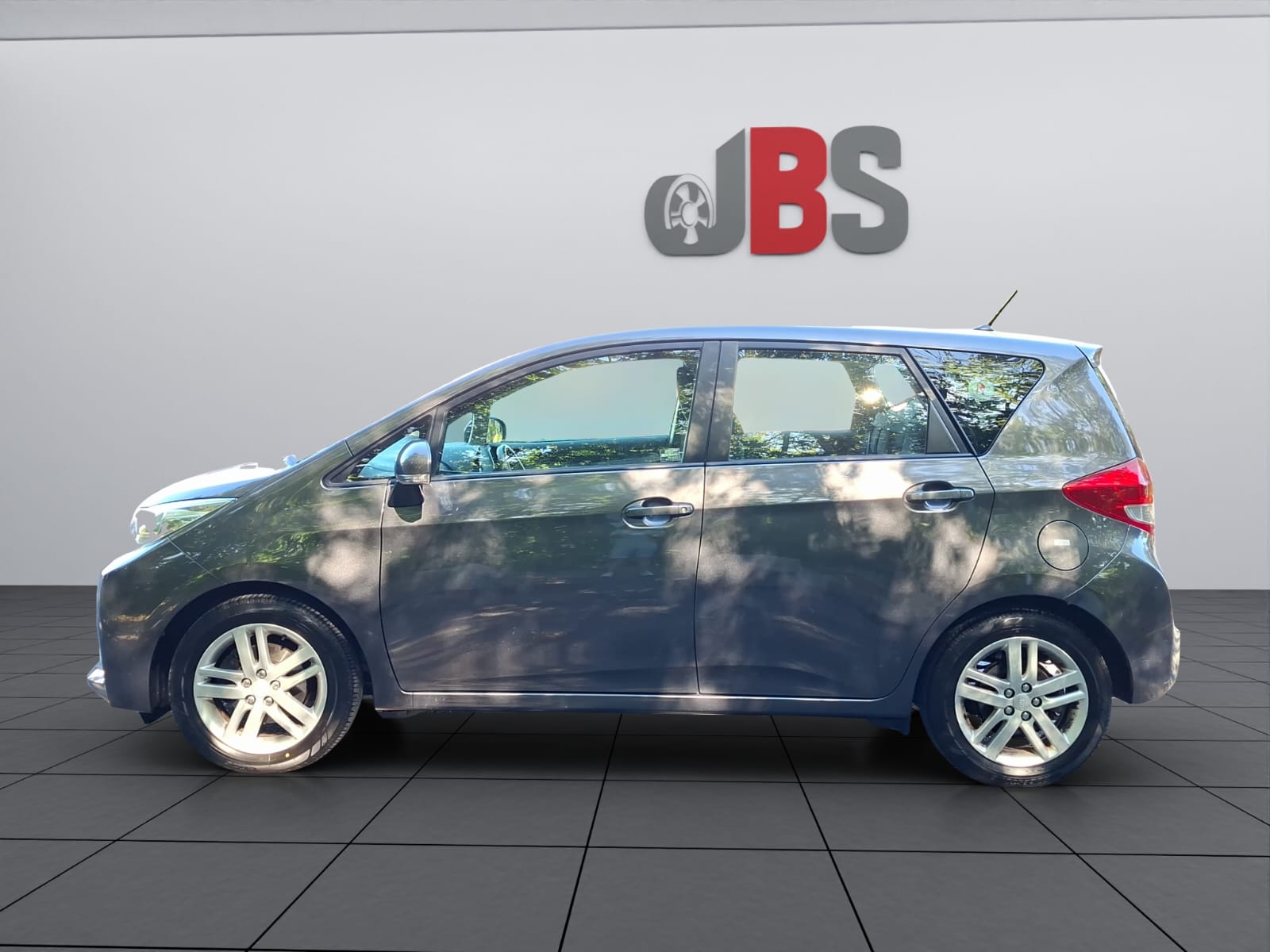 SUBARU Trezia 1.4D Swiss Automatic-showroom-element-3