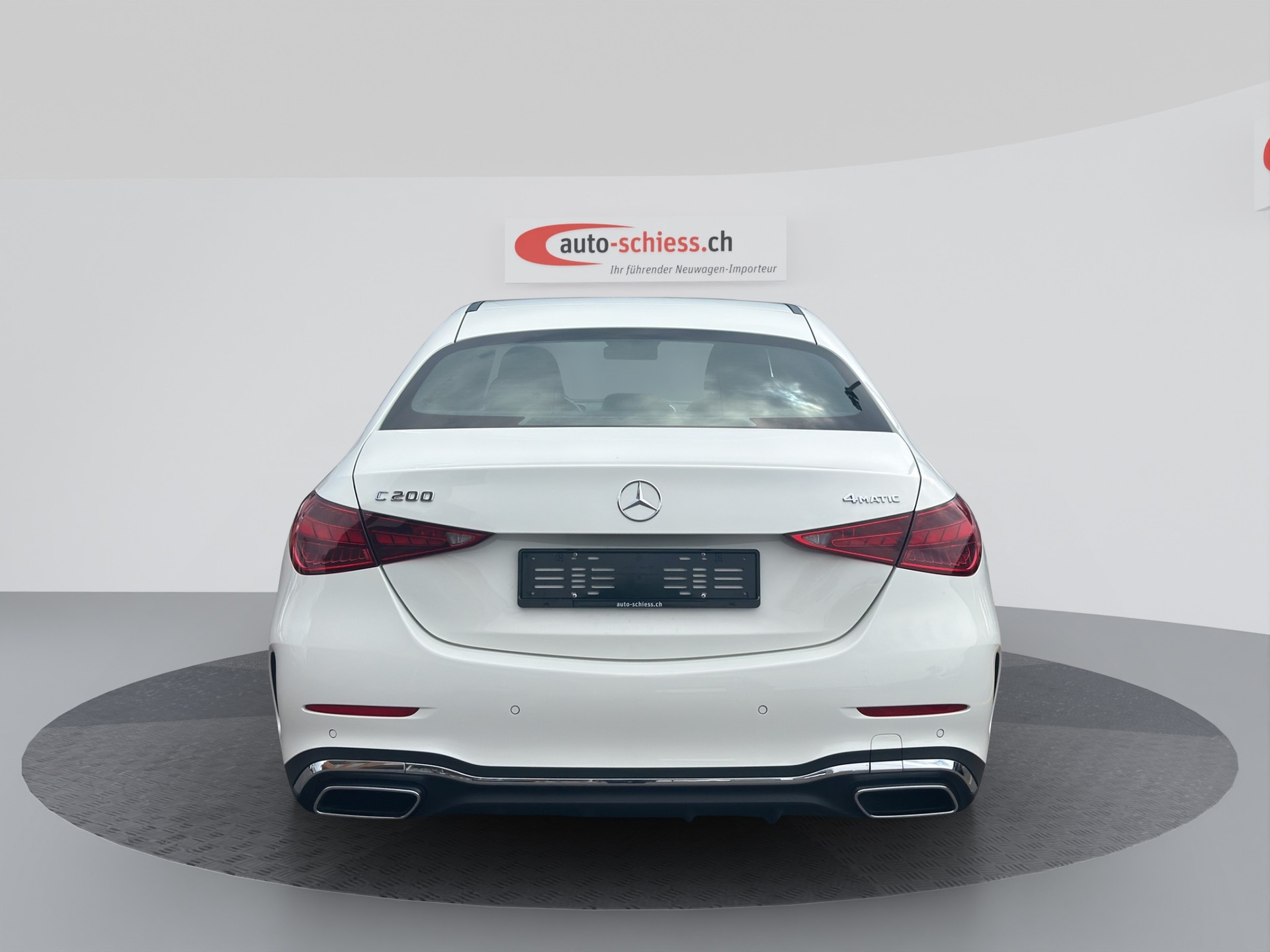 MERCEDES-BENZ C 200 AMG Line 4Matic-showroom-element-3