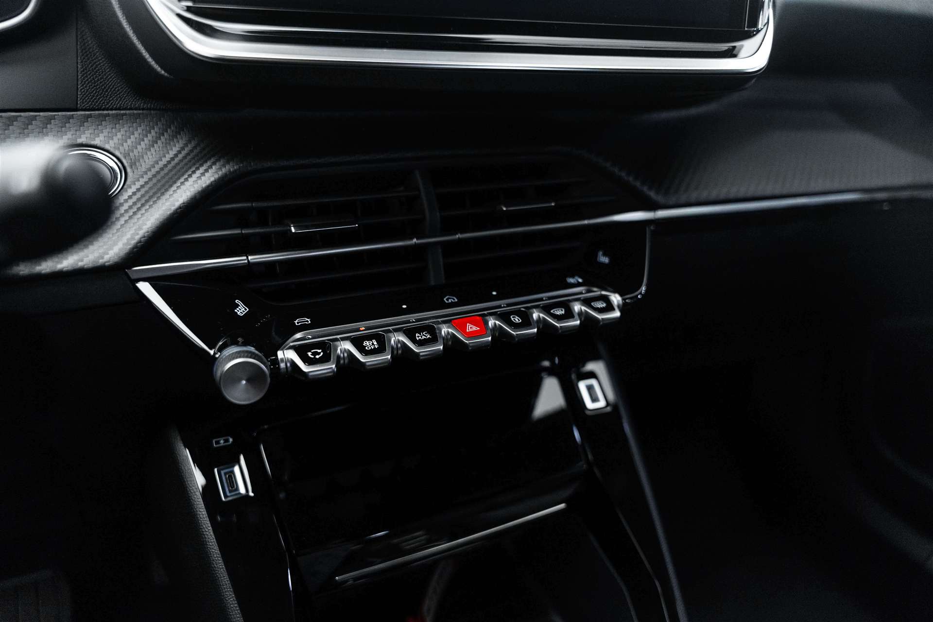 PEUGEOT 2008 1.2 145 MHEV Allure Automat-image-23