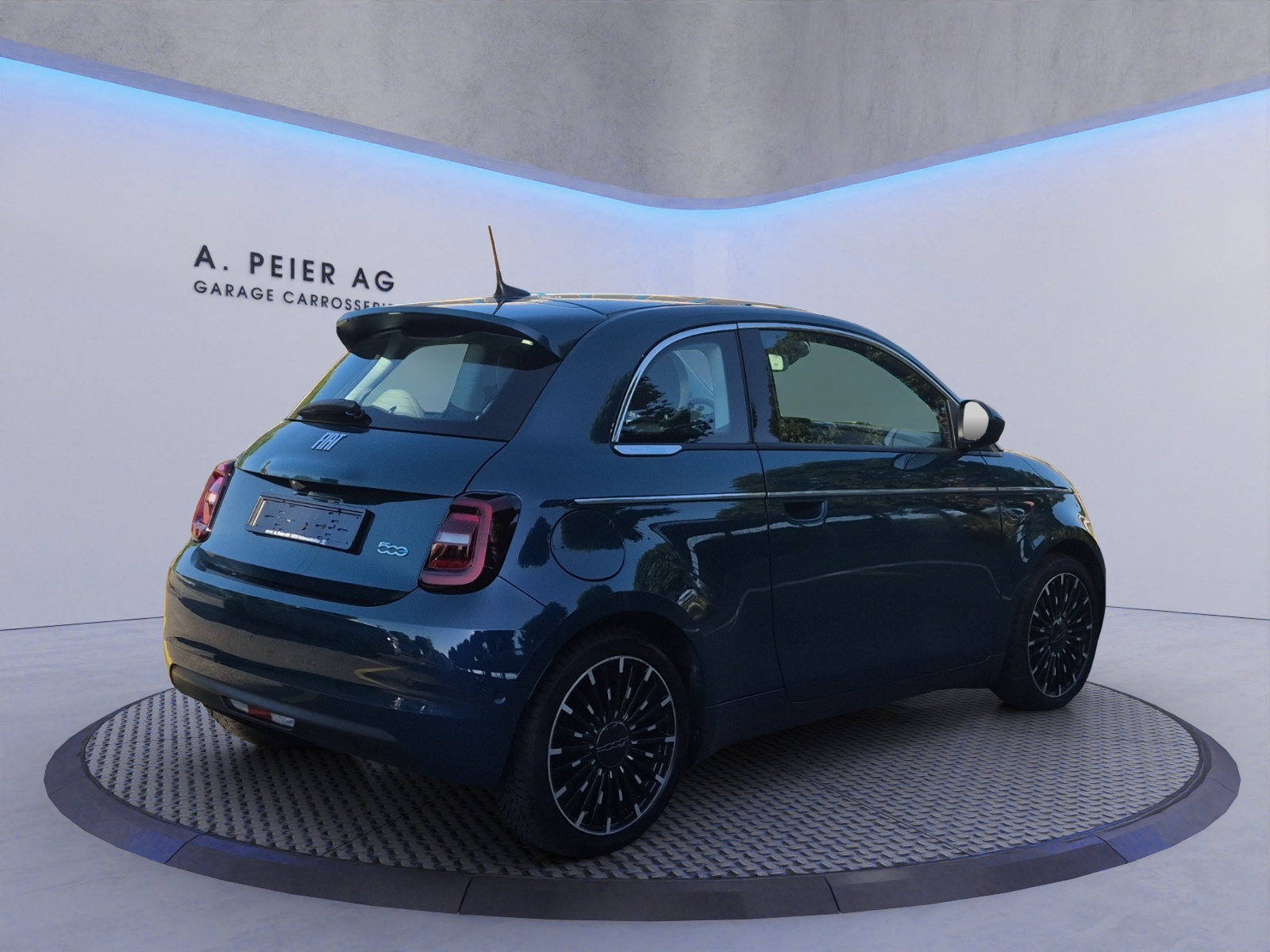 FIAT 500 electric 87 kW La Prima-showroom-element-2