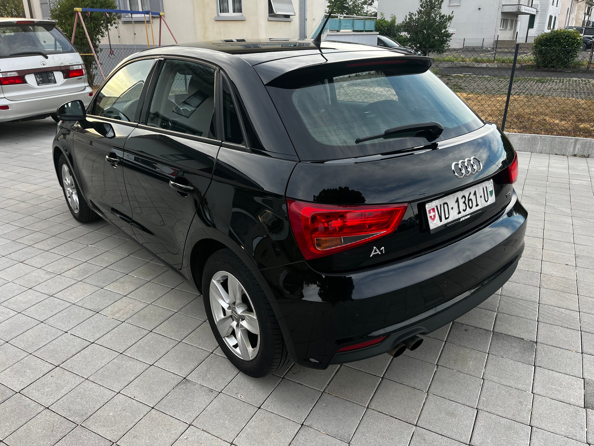 AUDI A1 Sportback 1.4 TFSI S-tronic-image-7