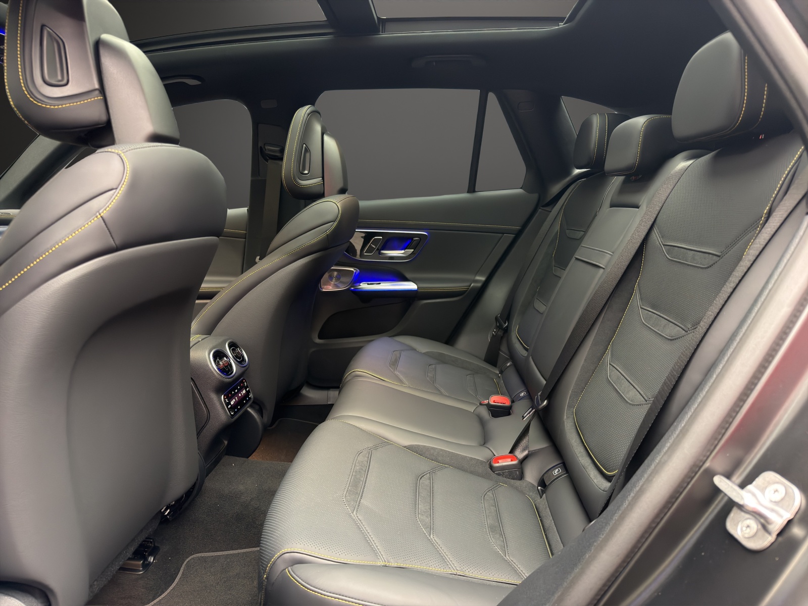MERCEDES-BENZ GLC 53 AMG 4Matic+ 9G-Tro-image-9