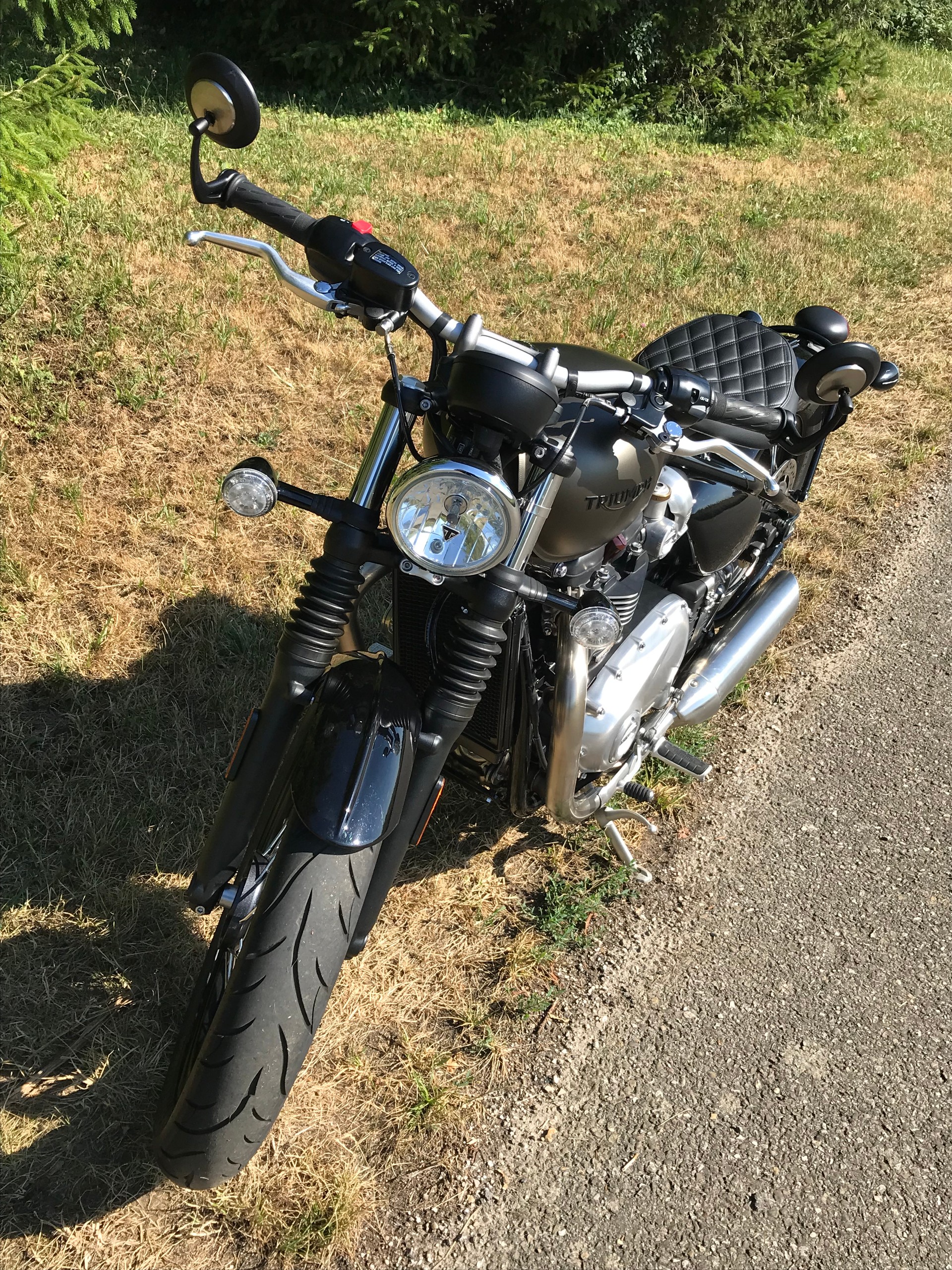 TRIUMPH Bonneville 1200 Bobber ABS-image-12