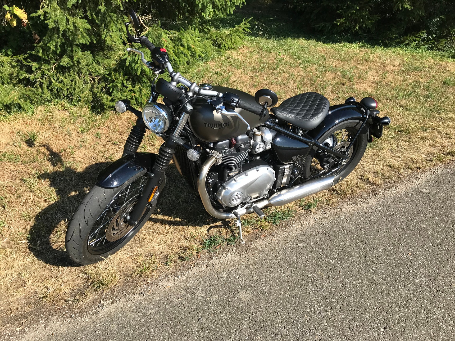 TRIUMPH Bonneville 1200 Bobber ABS-image-1