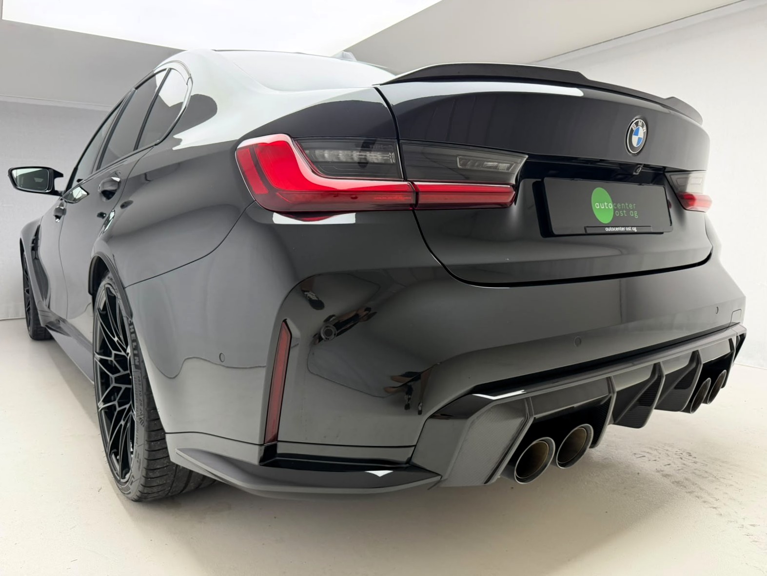 BMW M3 Competition M xDrive-image-6