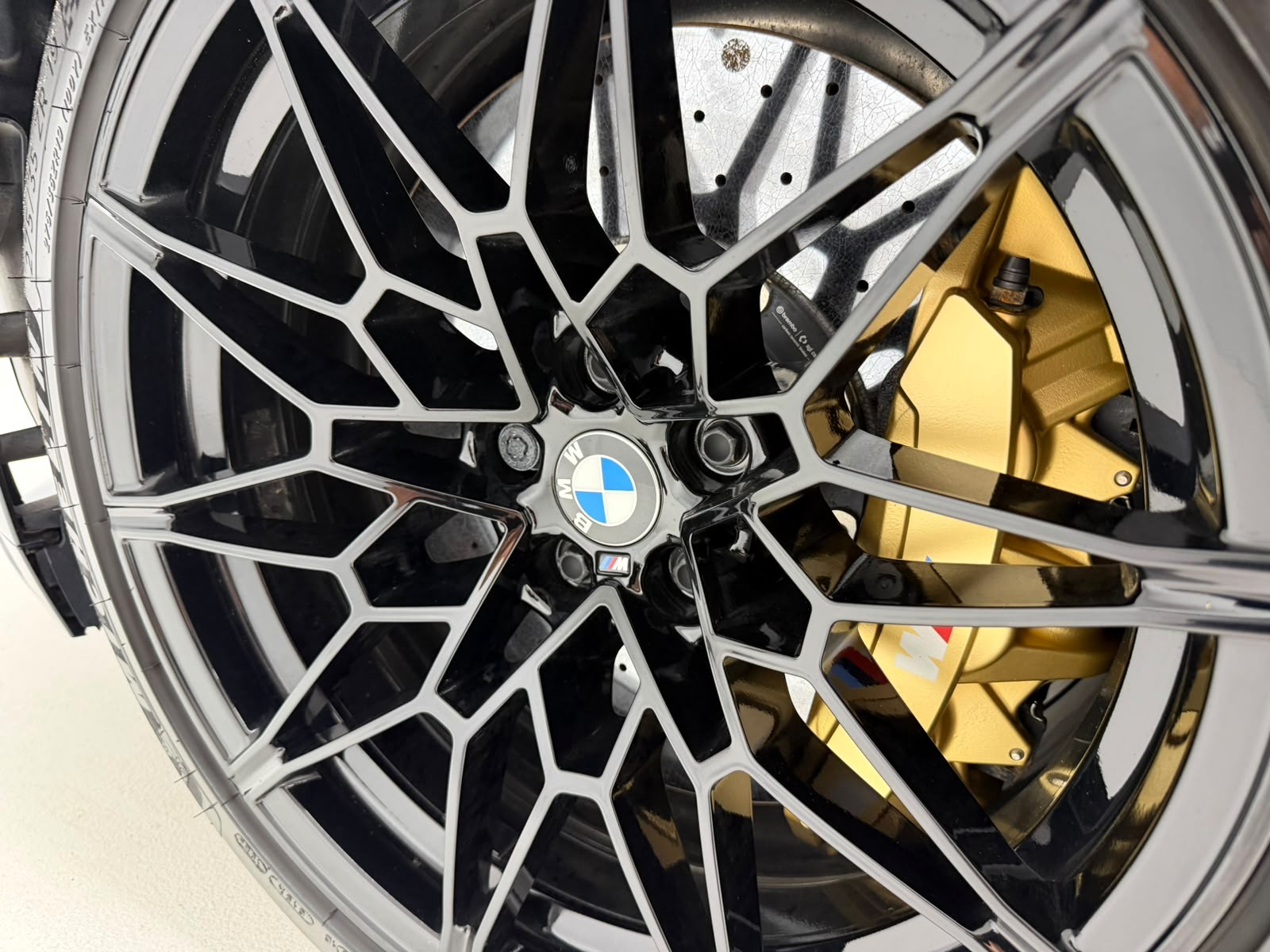 BMW M3 Competition M xDrive-image-17