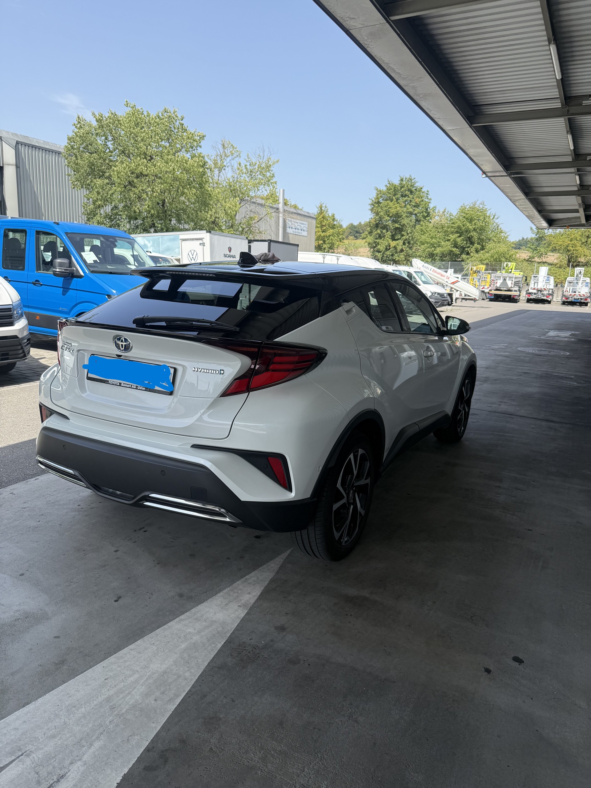 TOYOTA 2.0 VVTi HSD Trend-image-6