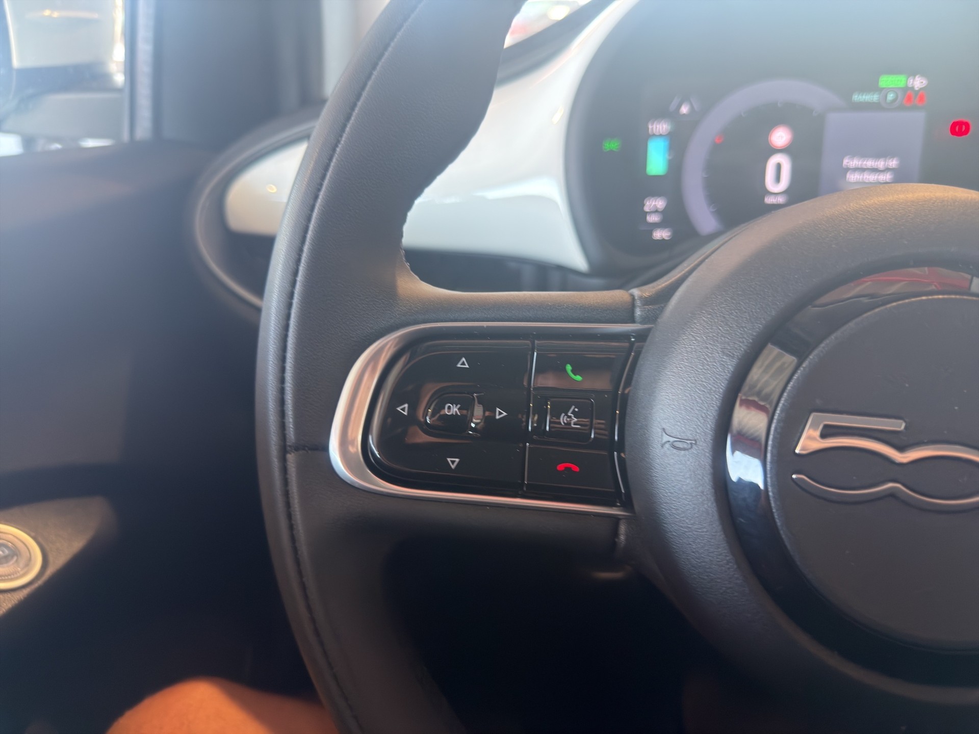 FIAT 500 Electric Cult 320KM-image-39