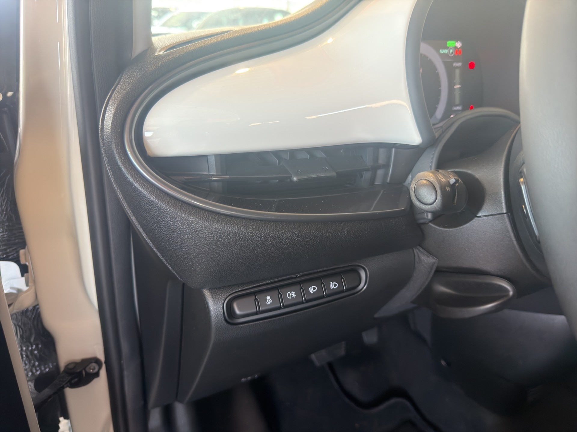FIAT 500 Electric Cult 320KM-image-28