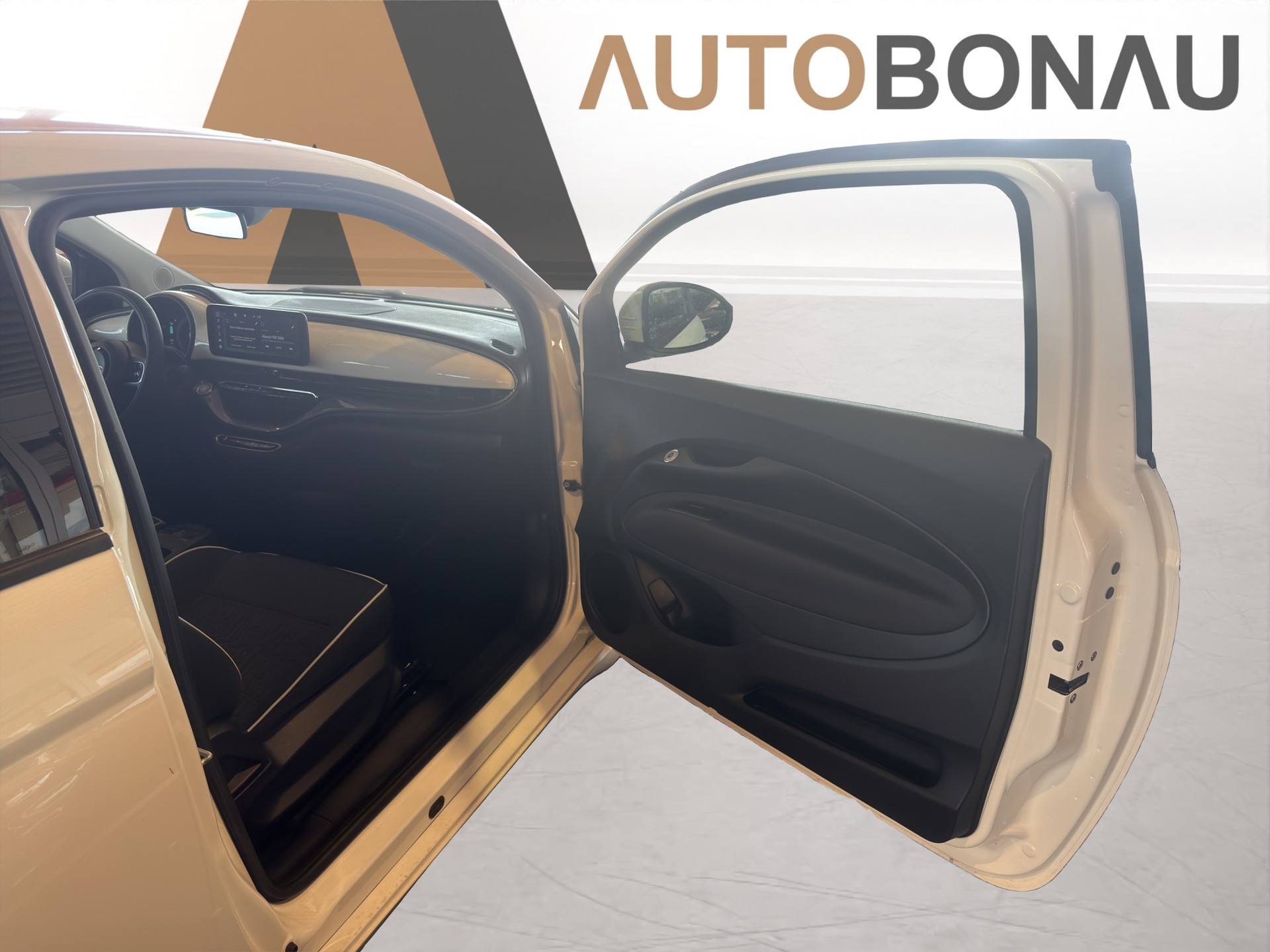 FIAT 500 Electric Cult 320KM-image-13
