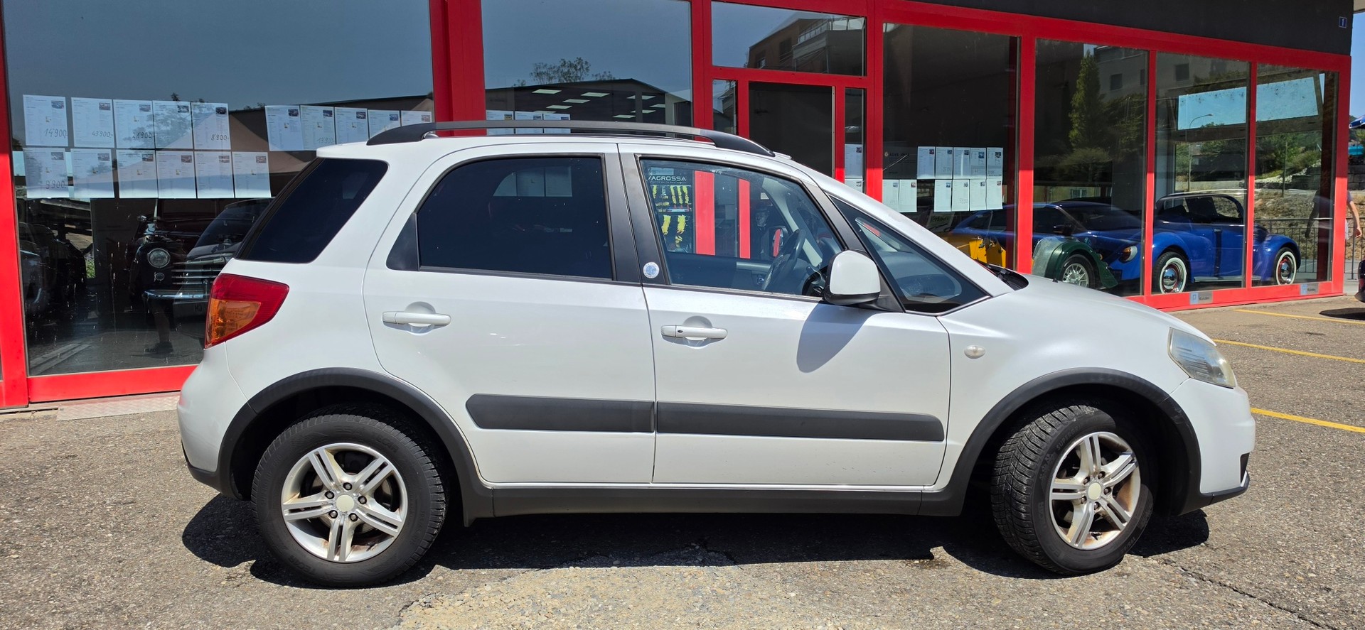 SUZUKI SX4 1.6 16V GL Top Barry 4WD Automatic-showroom-element-1