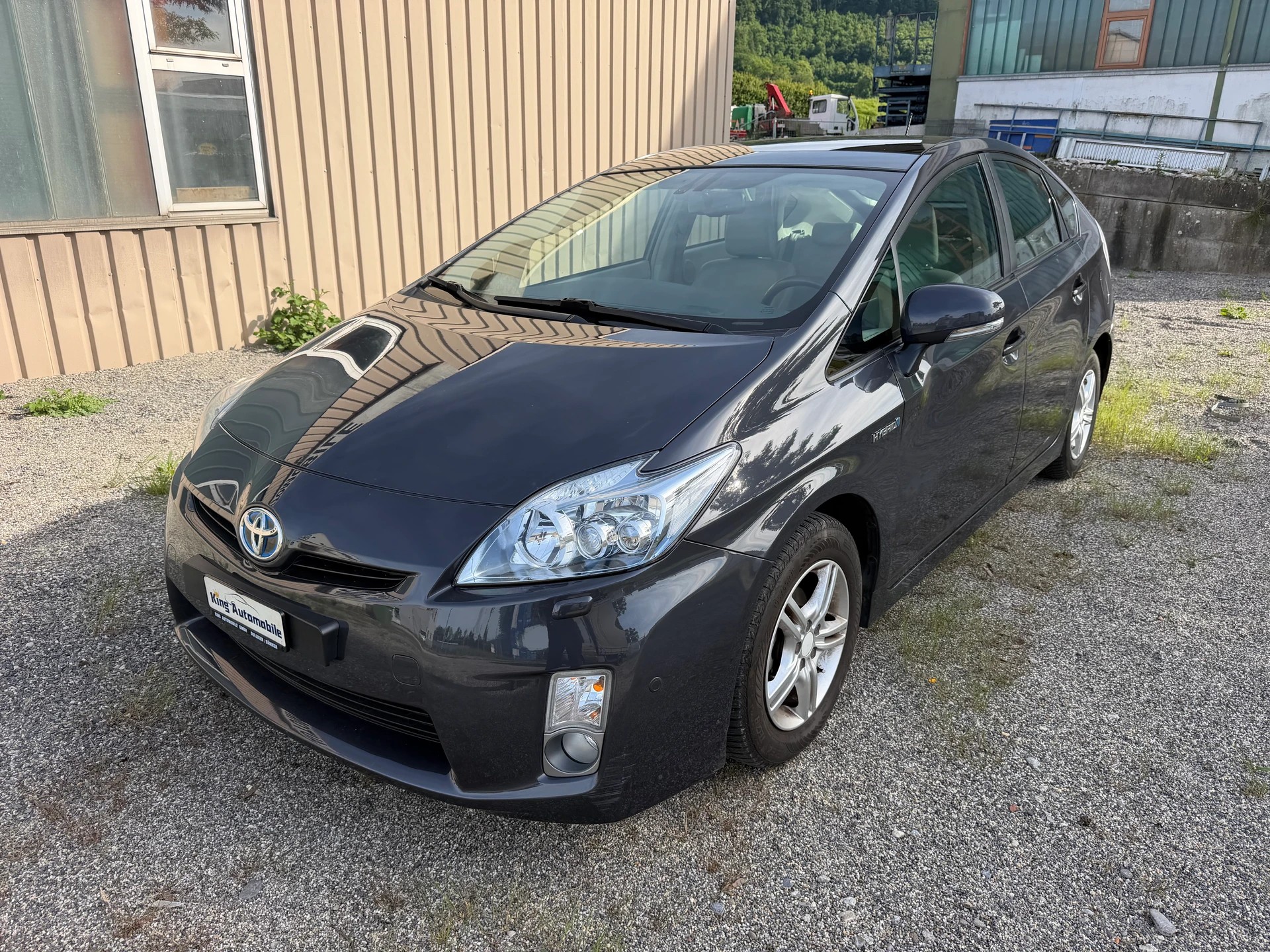 TOYOTA Prius 1.8 16V HSD Sol Premium | Frisch MFK | Leder | Solar Schiebedach-showroom-element-1