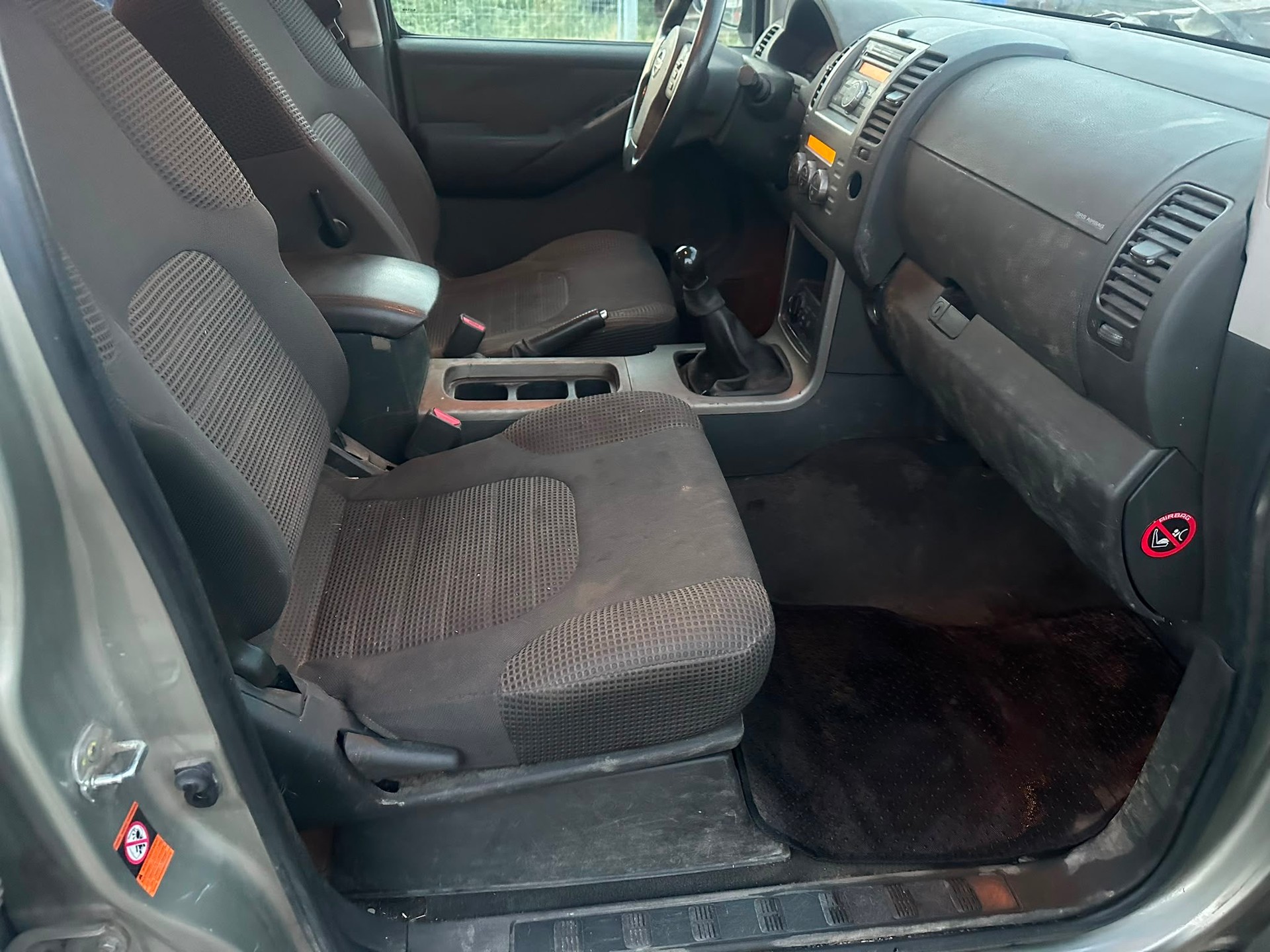 NISSAN Pathfinder 2.5 dCi LE-image-9