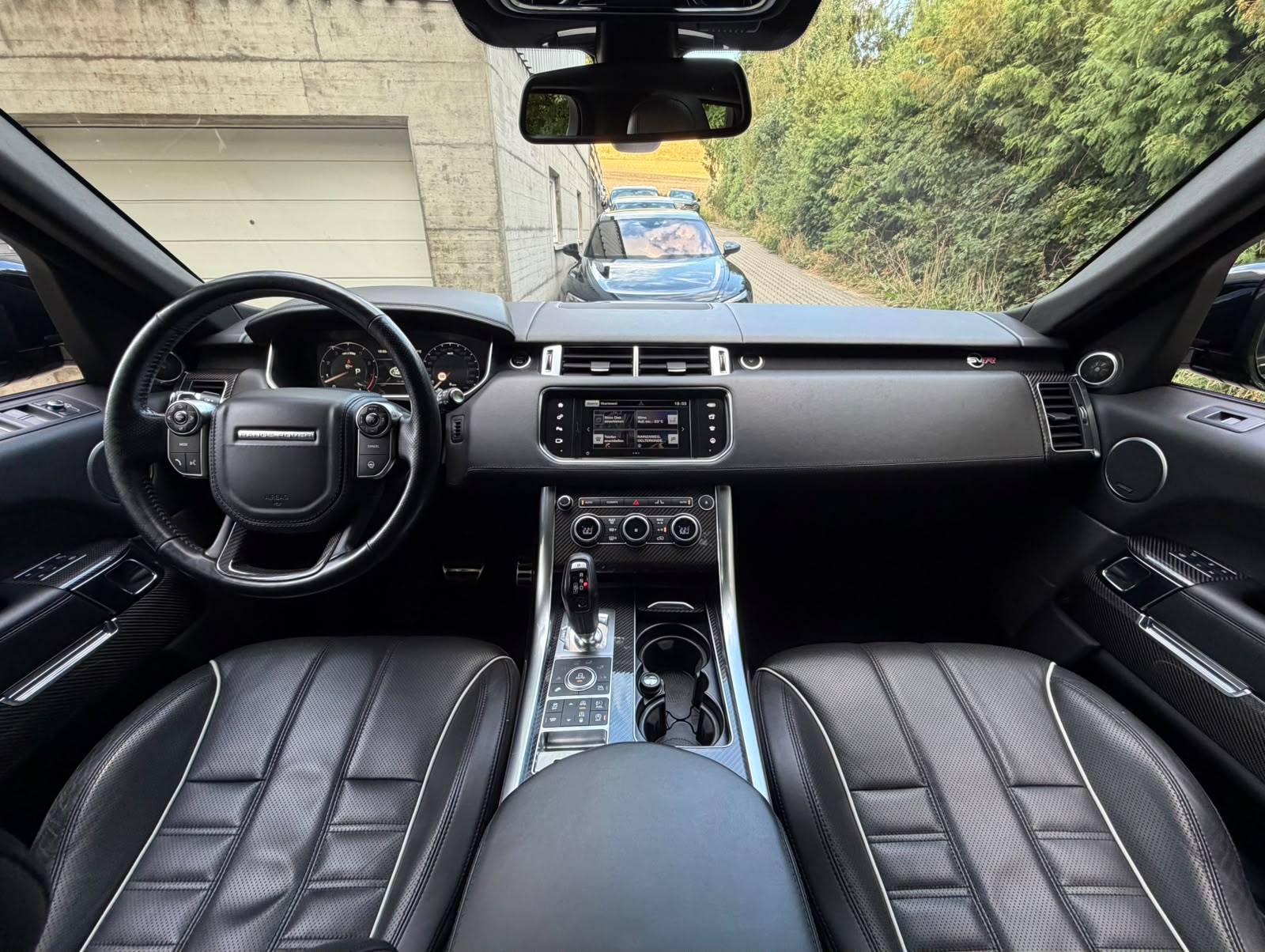 LAND ROVER Range Rover Sport 5.0 V8 SVR-image-20