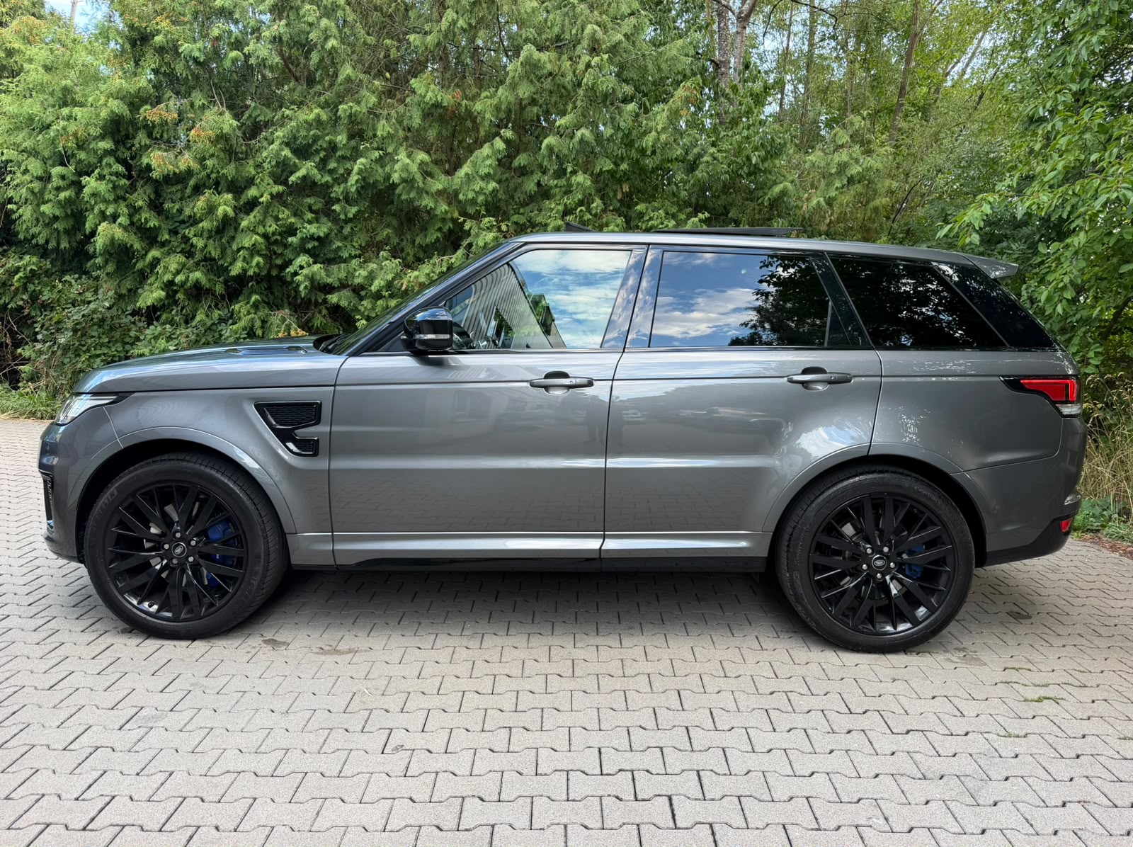 LAND ROVER Range Rover Sport 5.0 V8 SVR-showroom-element-1