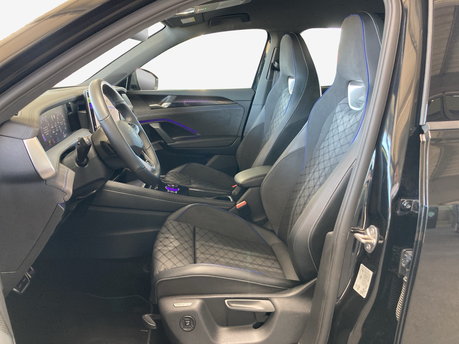 VW Tayron 2.0 TSI R-Line DSG 4Motion-image-7