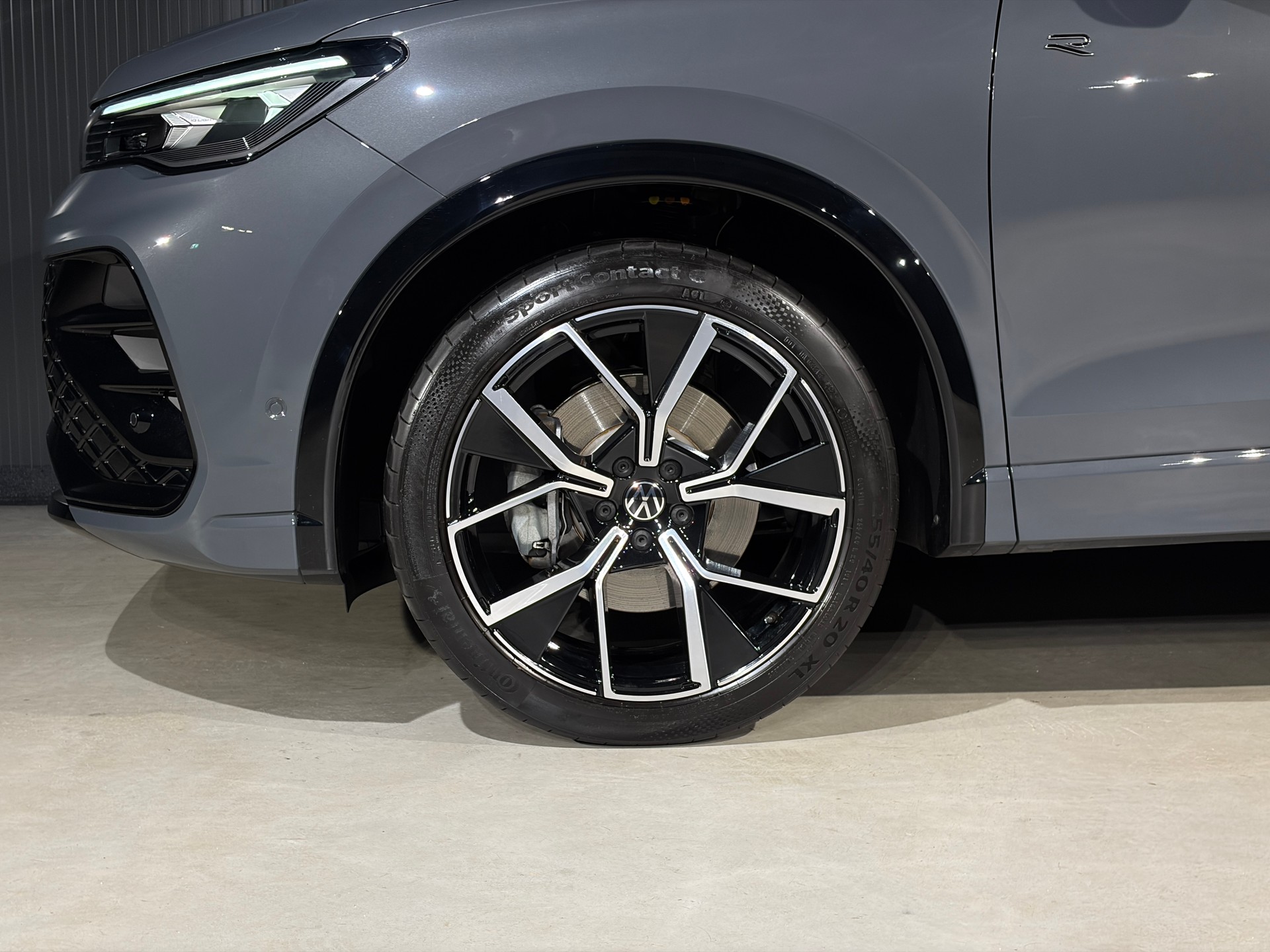 VW Tiguan 2.0 TDI SCR R-Line 4Motion DSG *VOLLLEDER*-image-28