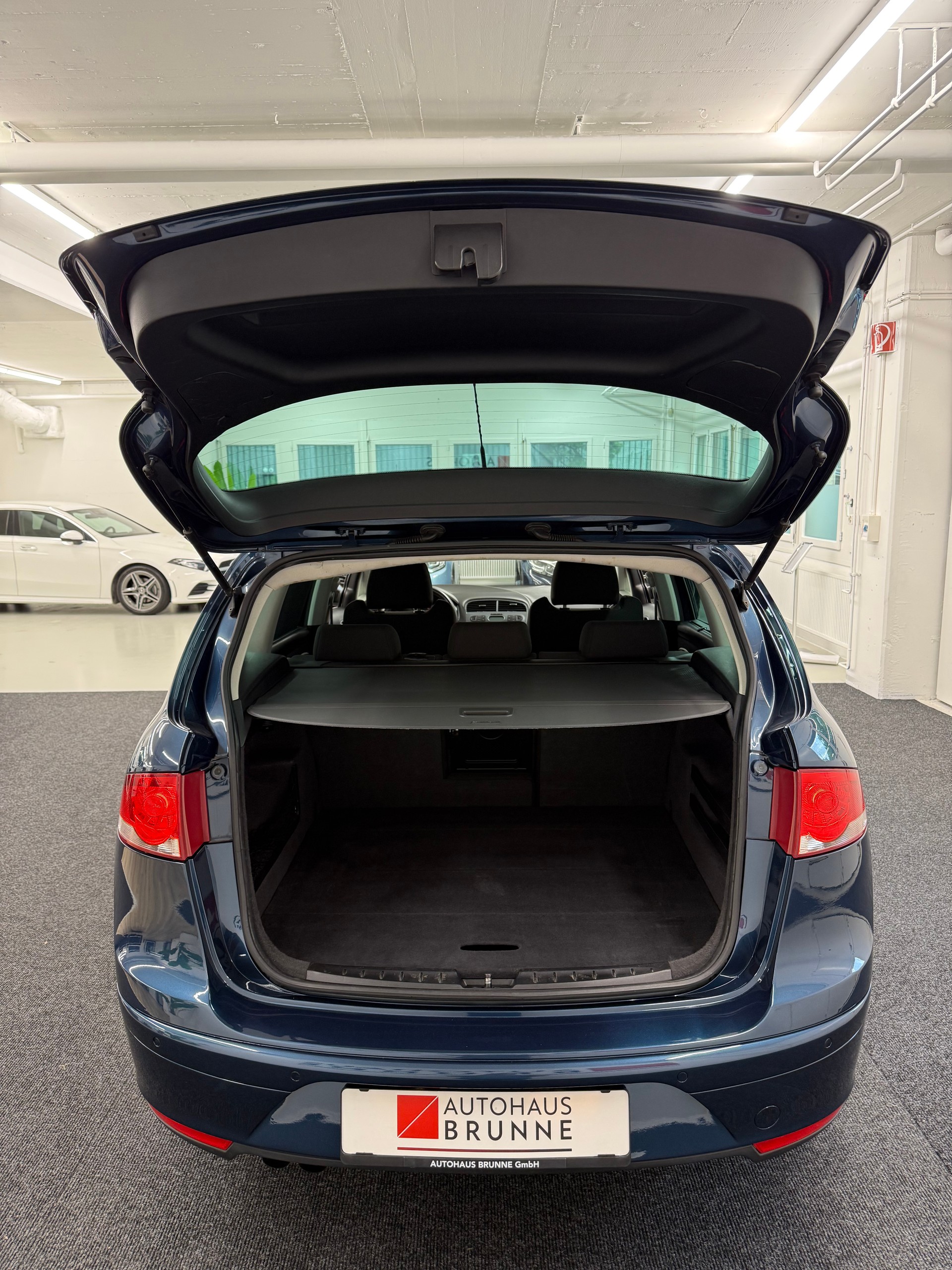 SEAT Altea XL 2.0 TDI Celebration DSG-image-5