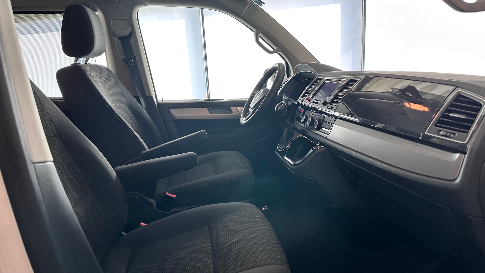 VW T6 Multivan 2.0 TDI 199 Comfortline DSG-showroom-element-3