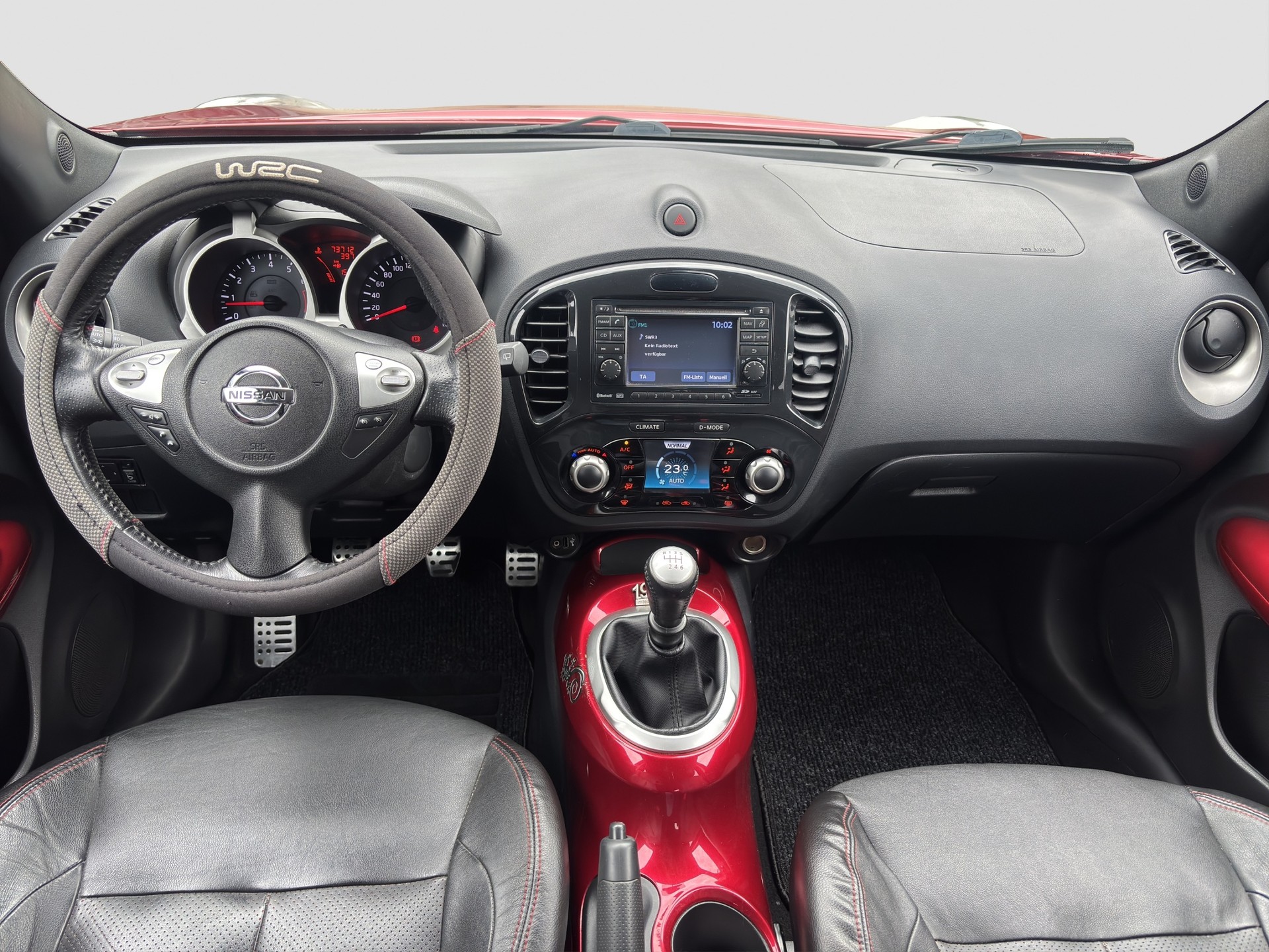 NISSAN Juke 1.6 DIG-T tekna-showroom-element-3