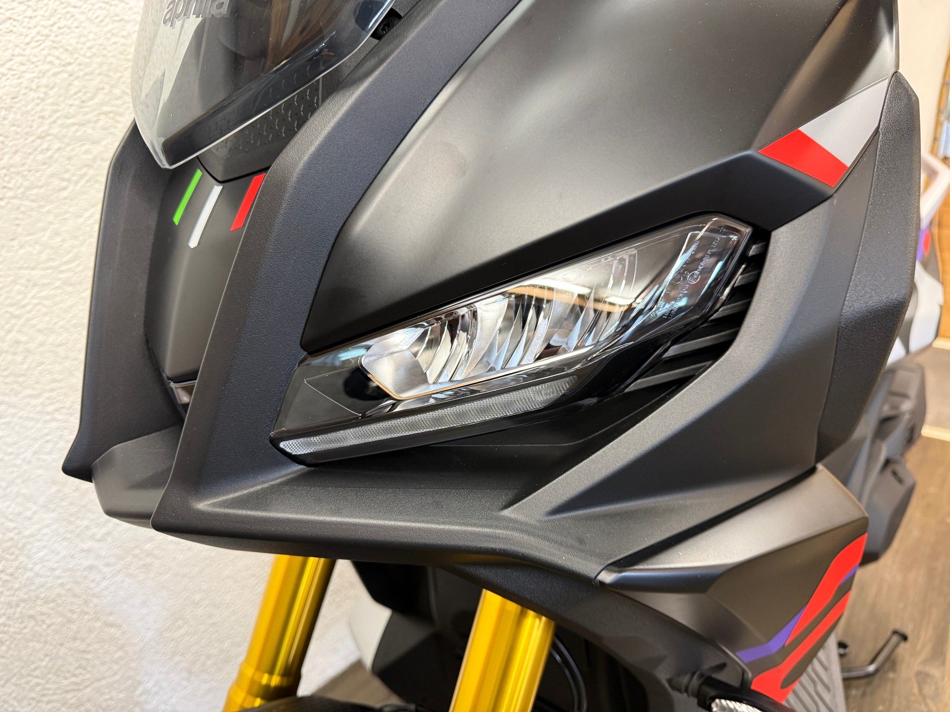 APRILIA SR GT 400 Rally Replica-image-2