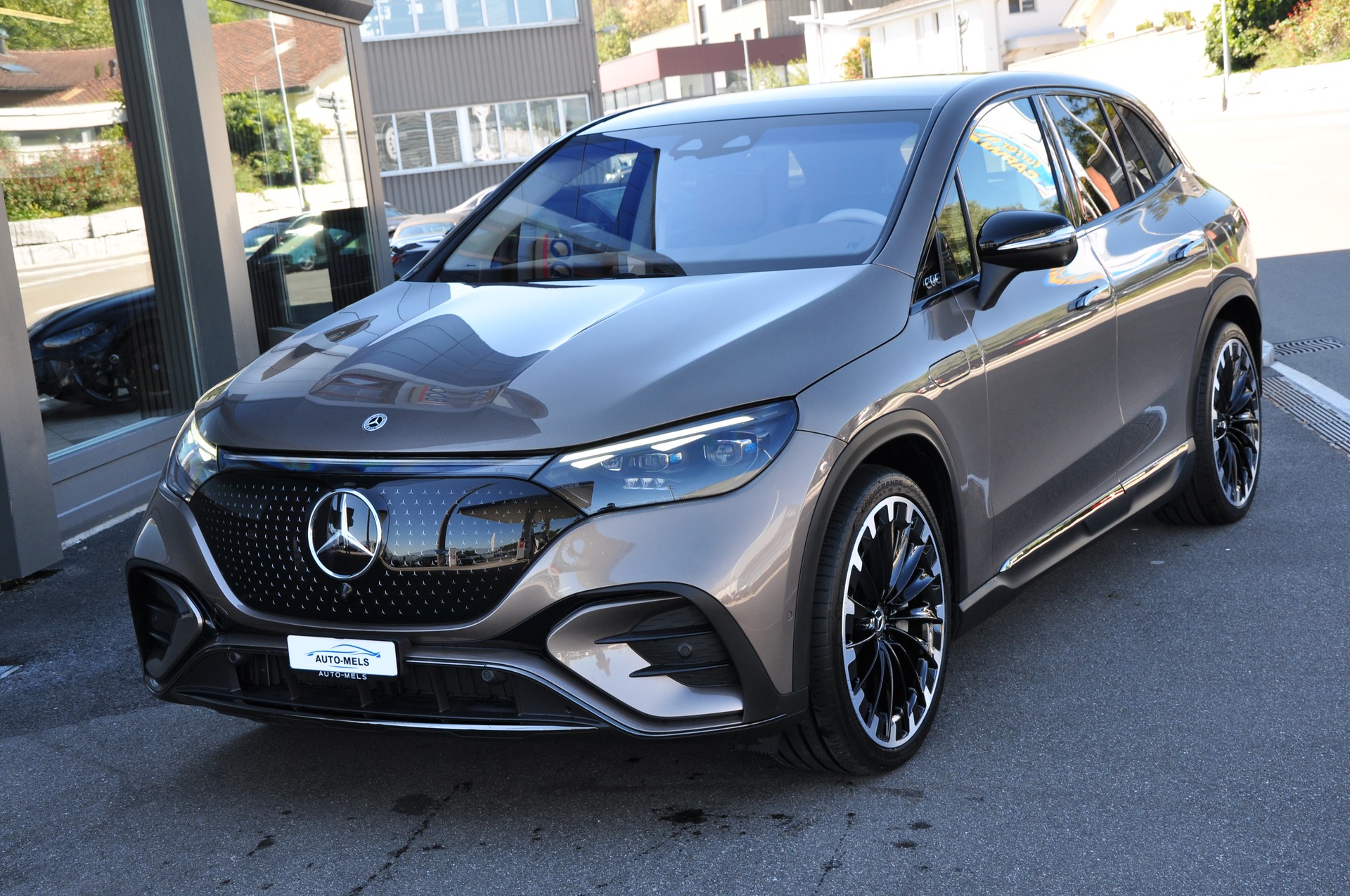 MERCEDES-BENZ EQE SUV 500 4 Matic Executive Edition-image-15
