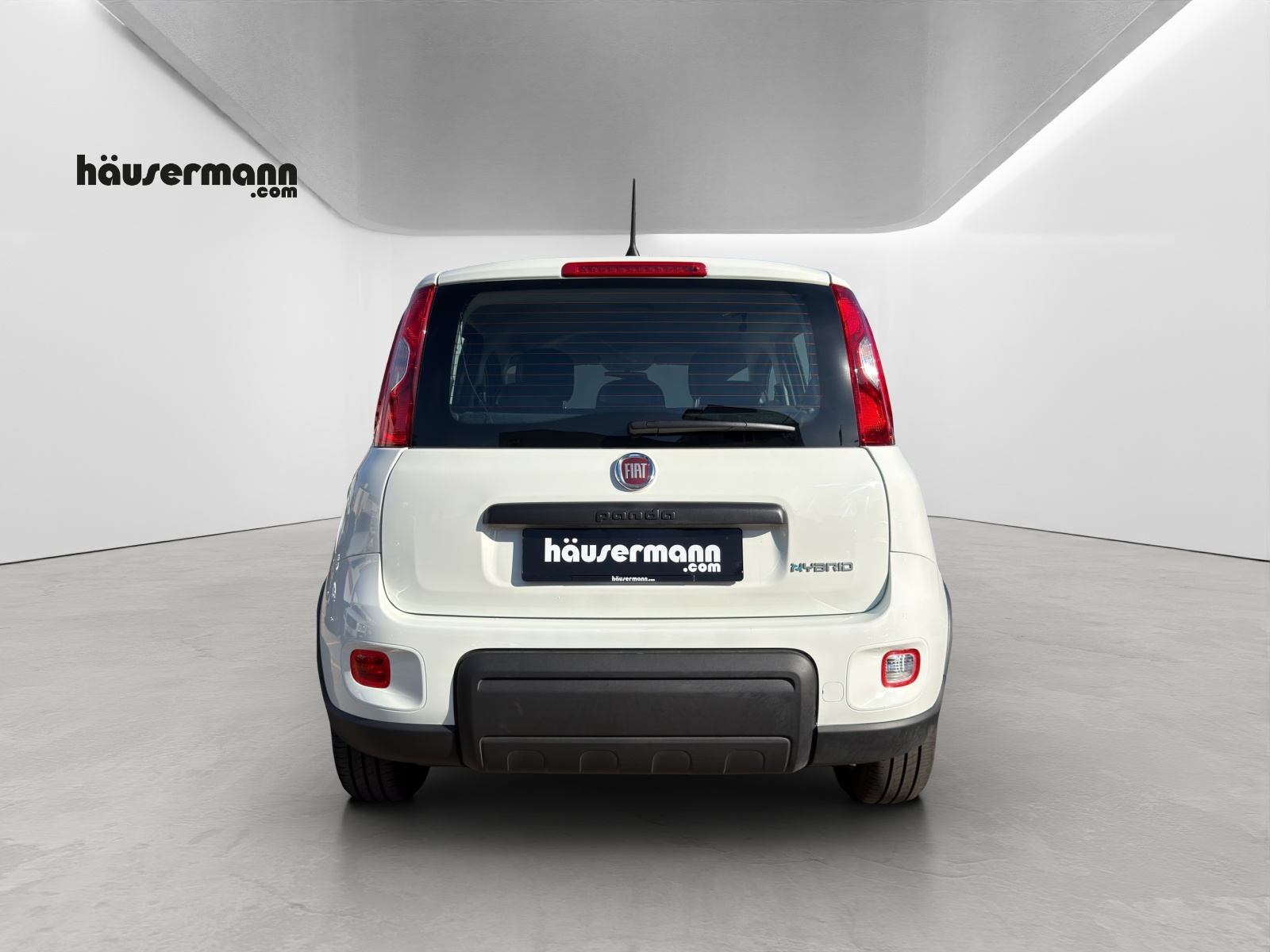 FIAT Panda 1.0 Hybrid Cult-showroom-element-3