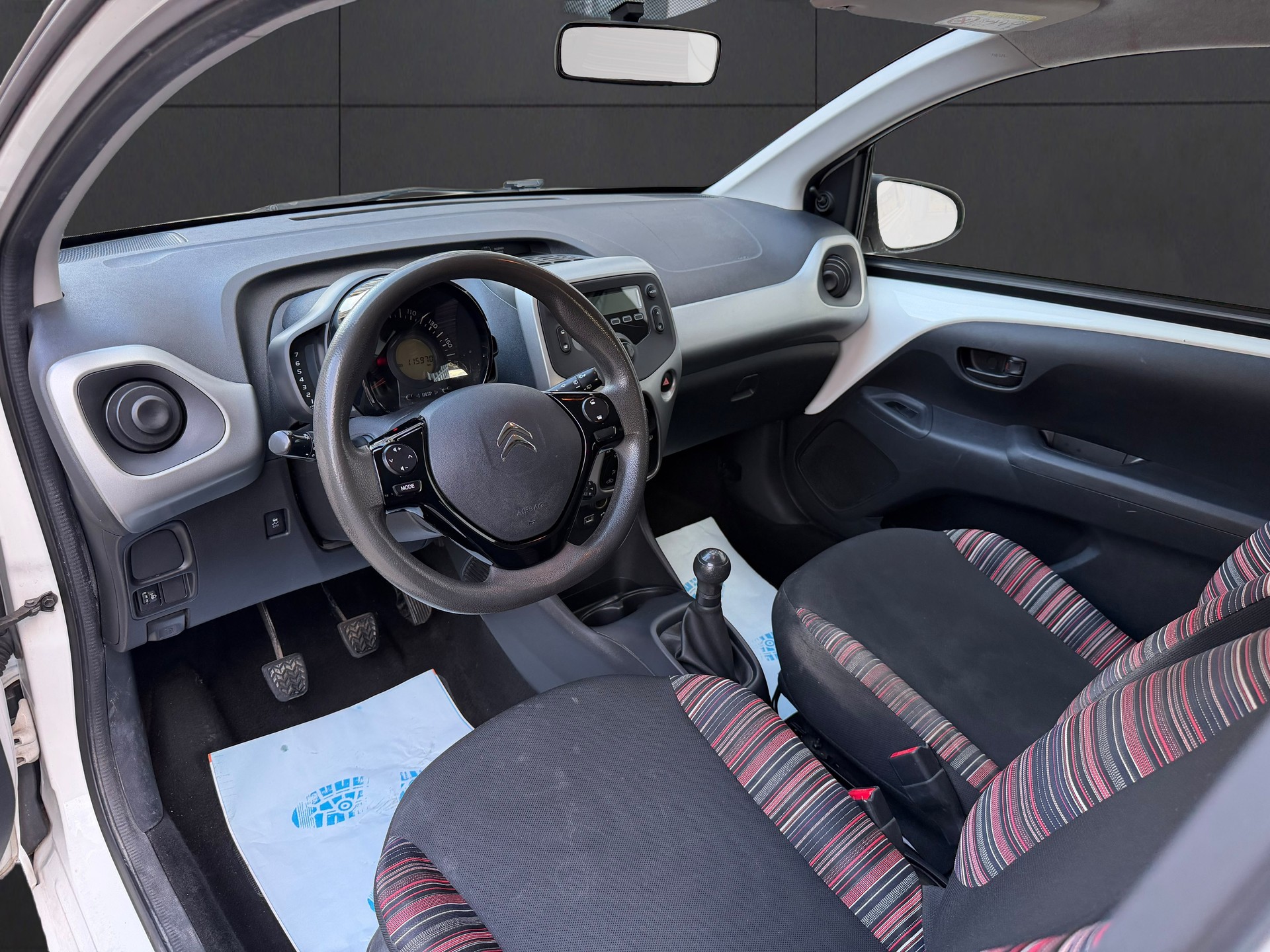 CITROEN C1 1.0 VTi Feel-image-10
