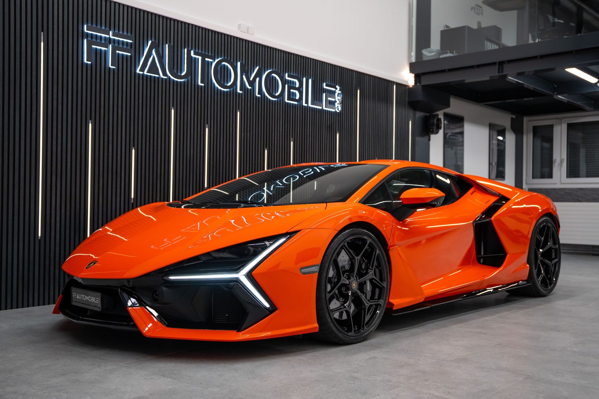 LAMBORGHINI Revuelto HPEV / PPF / UNIKAT