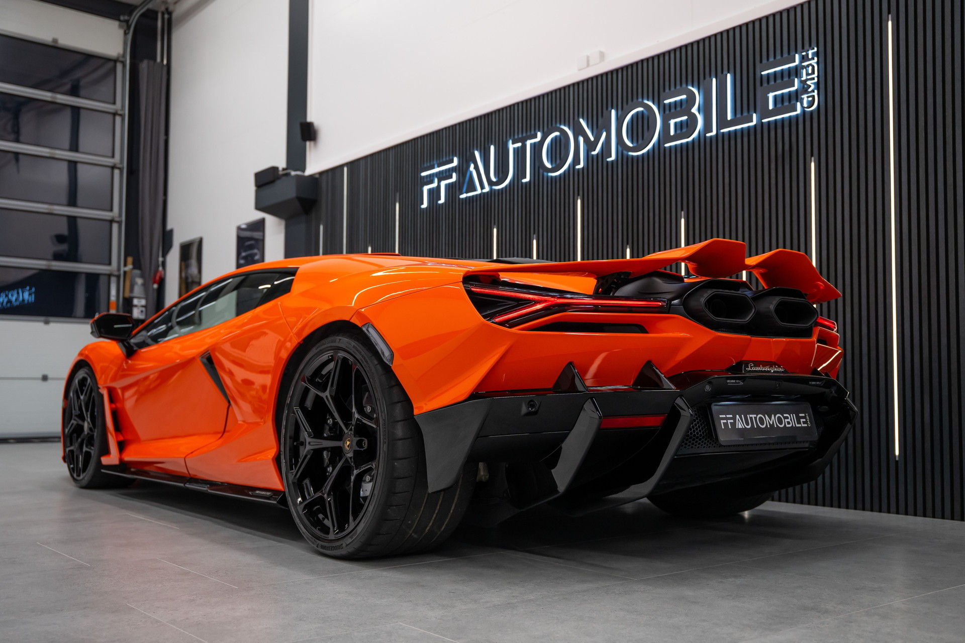 LAMBORGHINI Revuelto HPEV / PPF / UNIKAT-image-8