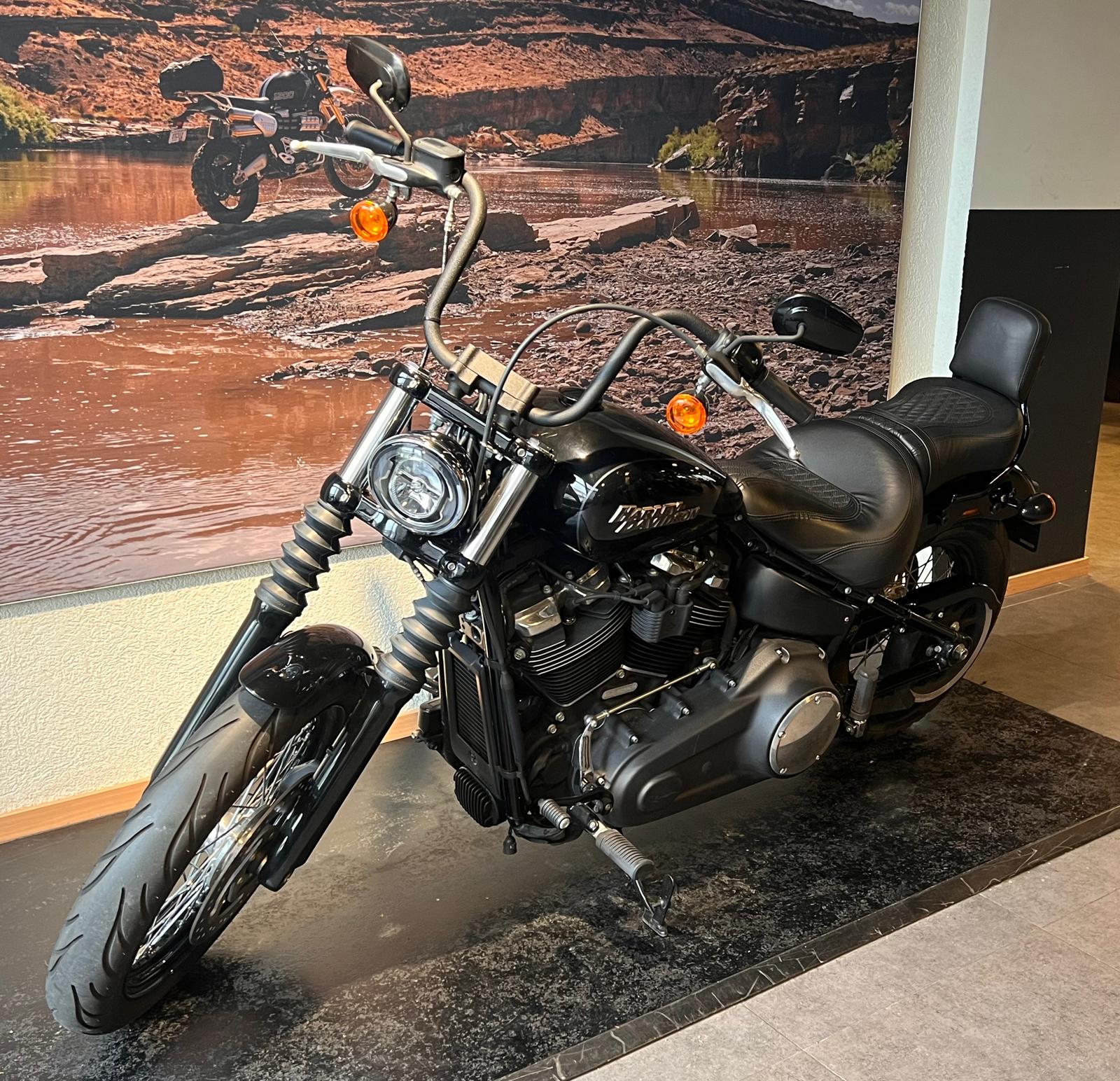 HARLEY-DAVIDSON FXBB Street Bob 107 ABS-image-2