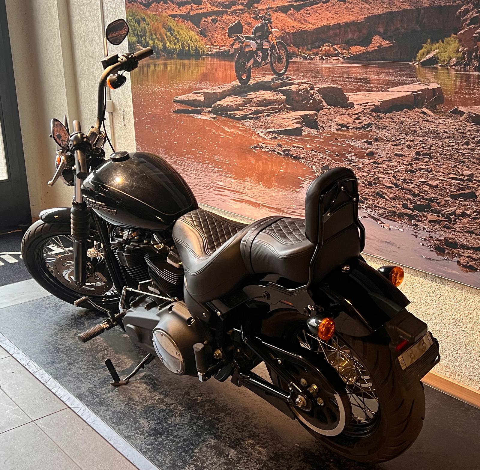 HARLEY-DAVIDSON FXBB Street Bob 107 ABS-image-4
